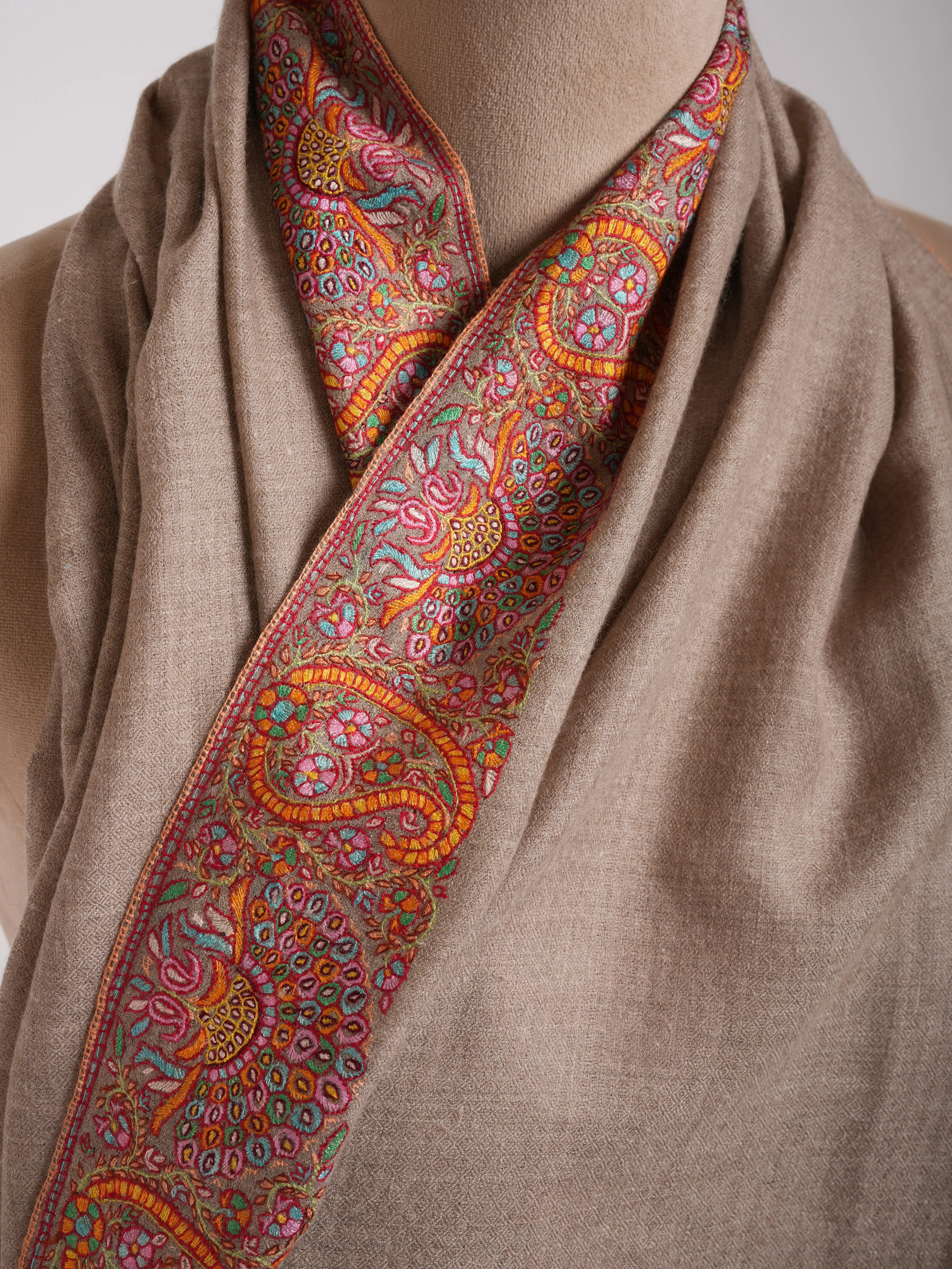 Natural Grey Daur Dar Kashmiri Pashmina Shawl Shahkaar