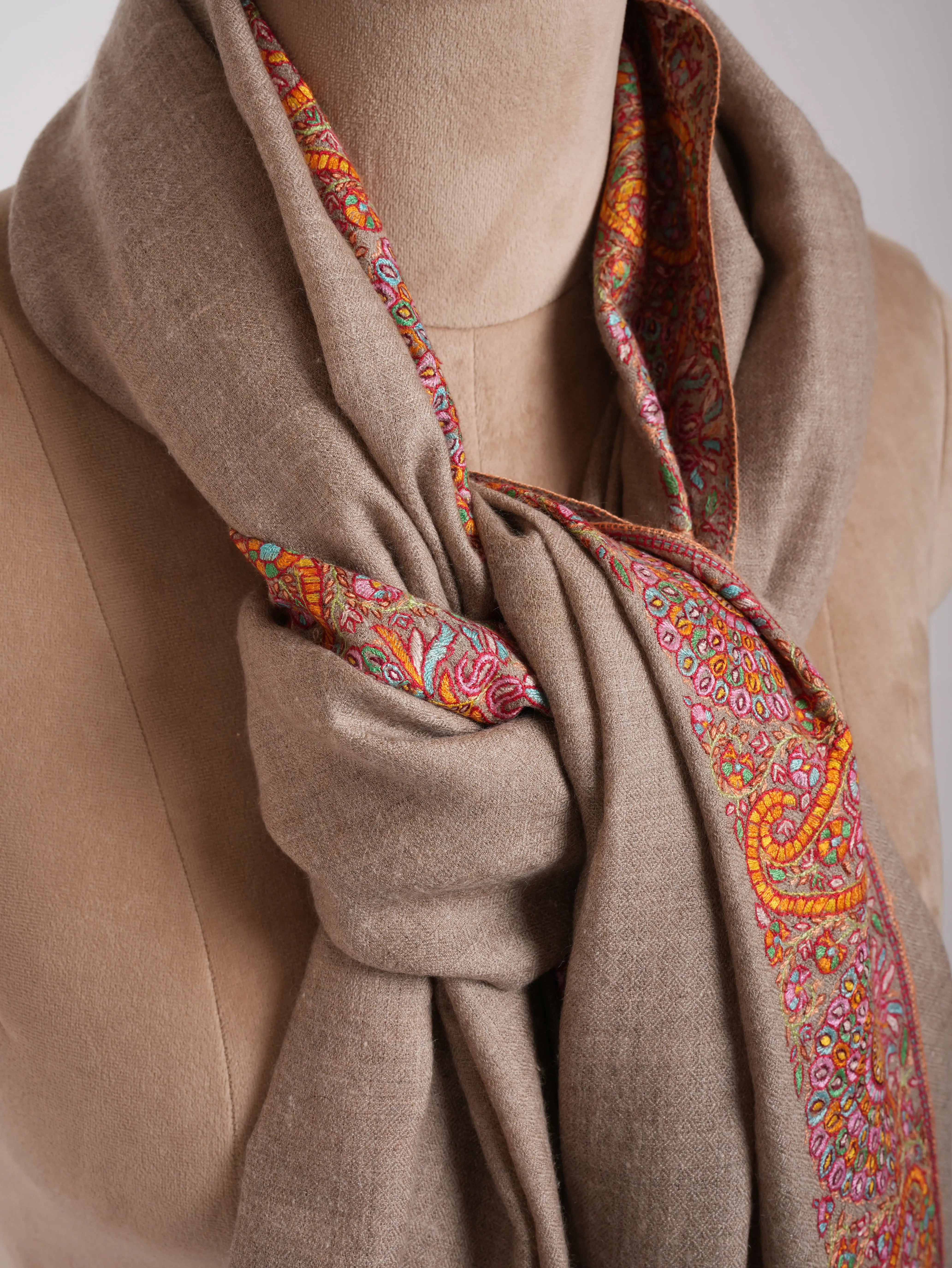 Natural Grey Daur Dar Kashmiri Pashmina Shawl Shahkaar