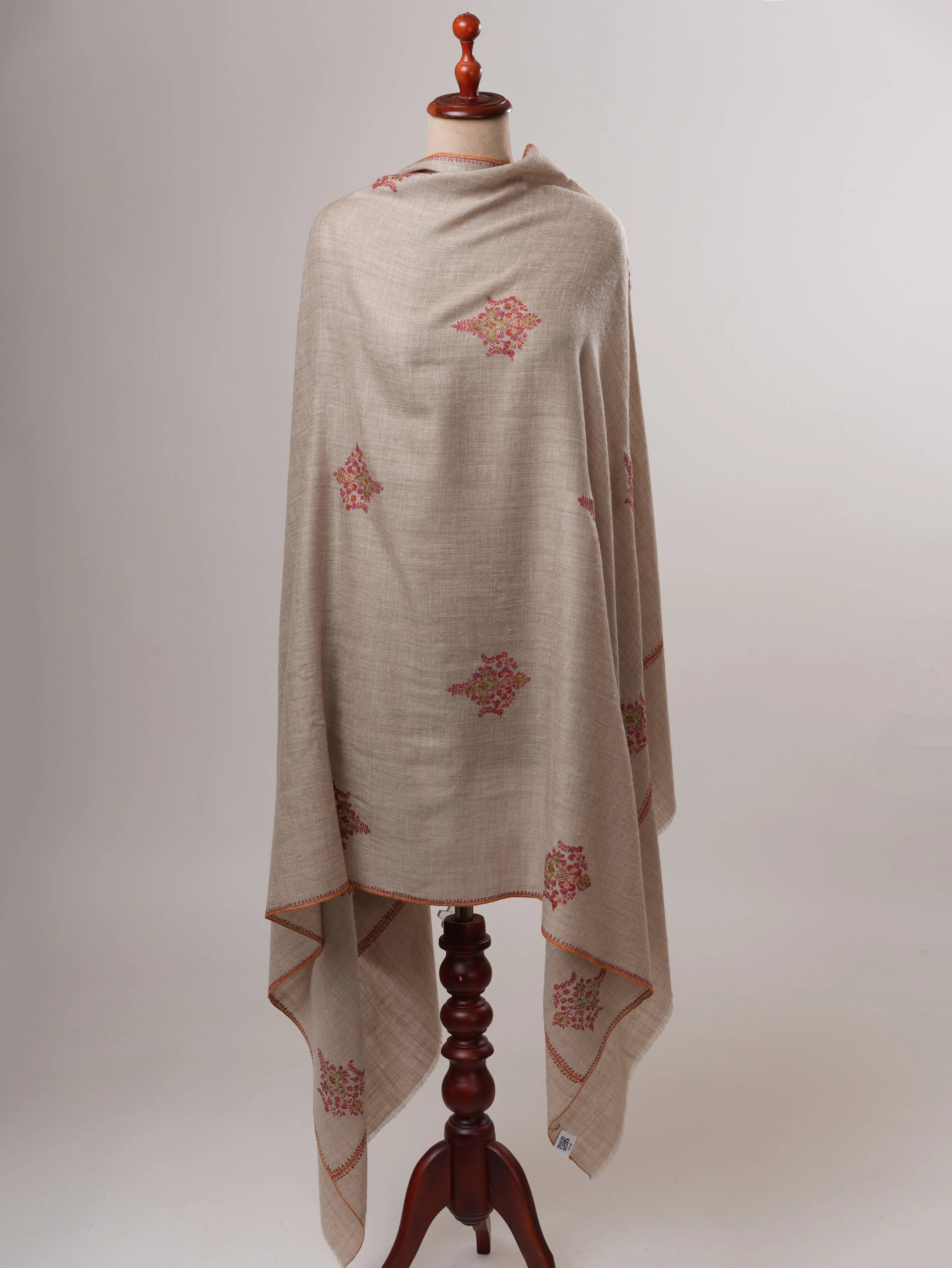 Natural Grey Hand Embroidered Buteh Kashmiri Pashmina Shawl Shahkaar