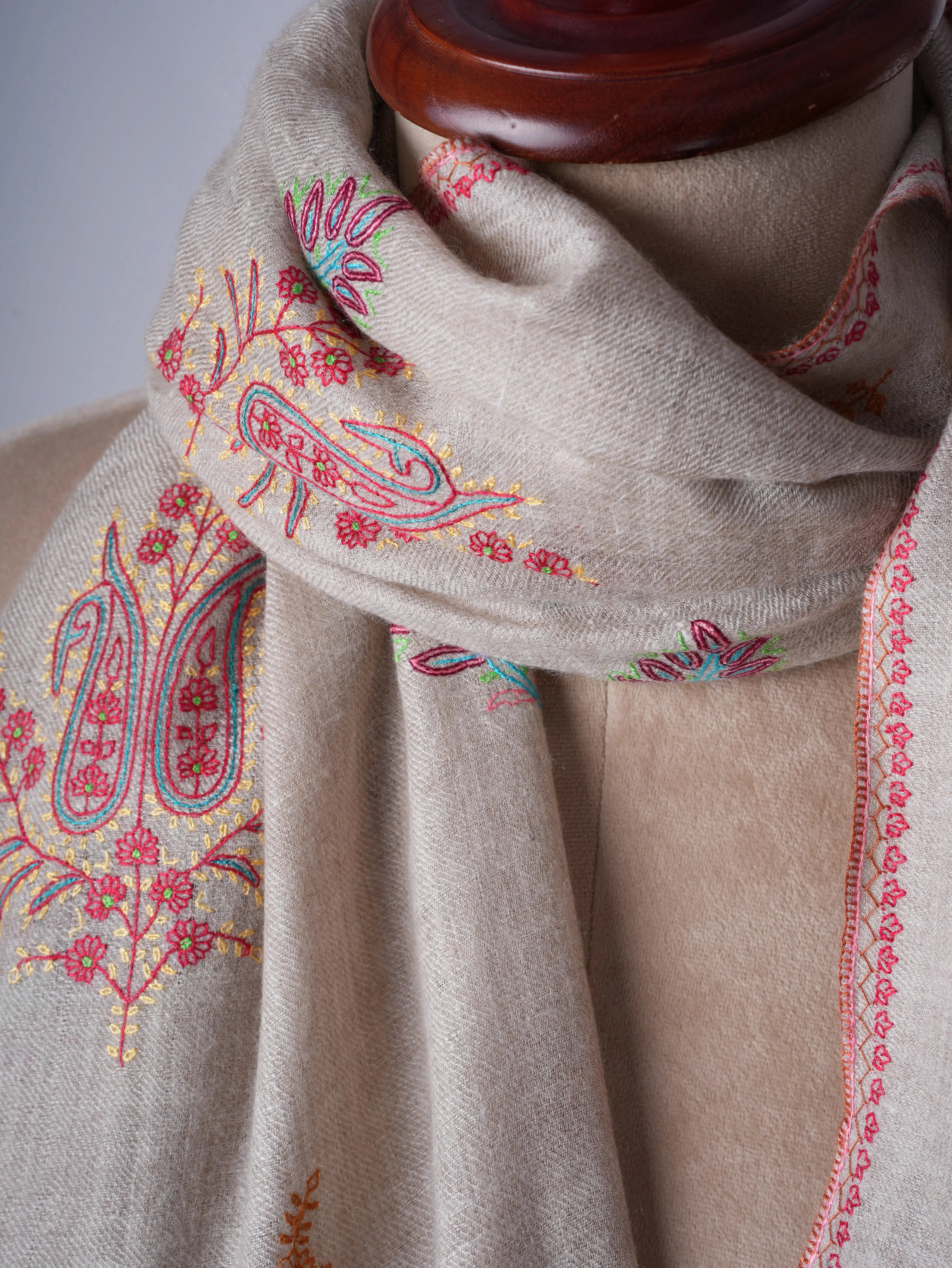 Natural Grey Hand Embroidered Cashmere Scarf – Artisan Crafted Elegance Shahkaar