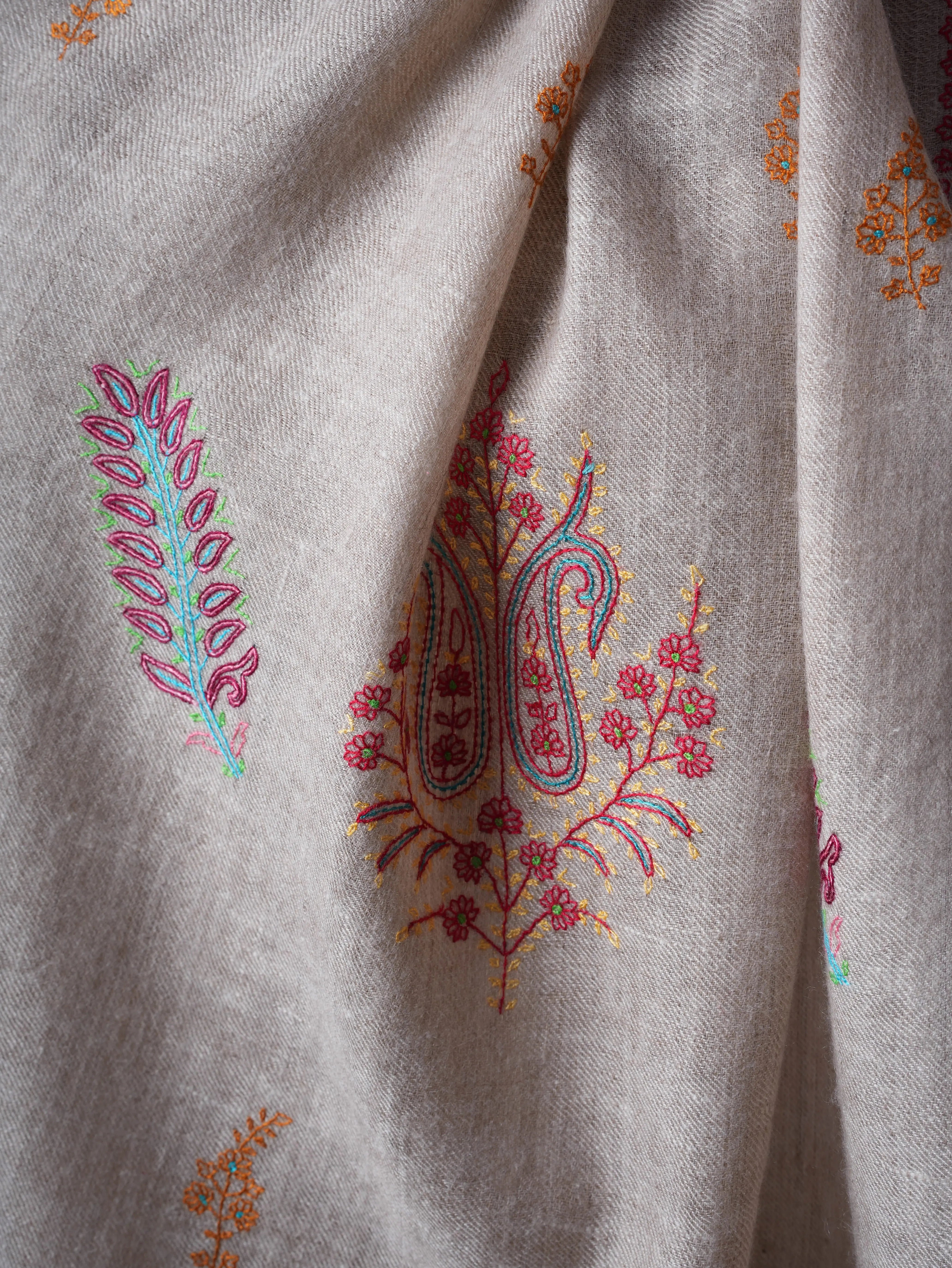 Natural Grey Hand Embroidered Cashmere Scarf – Artisan Crafted Elegance Shahkaar