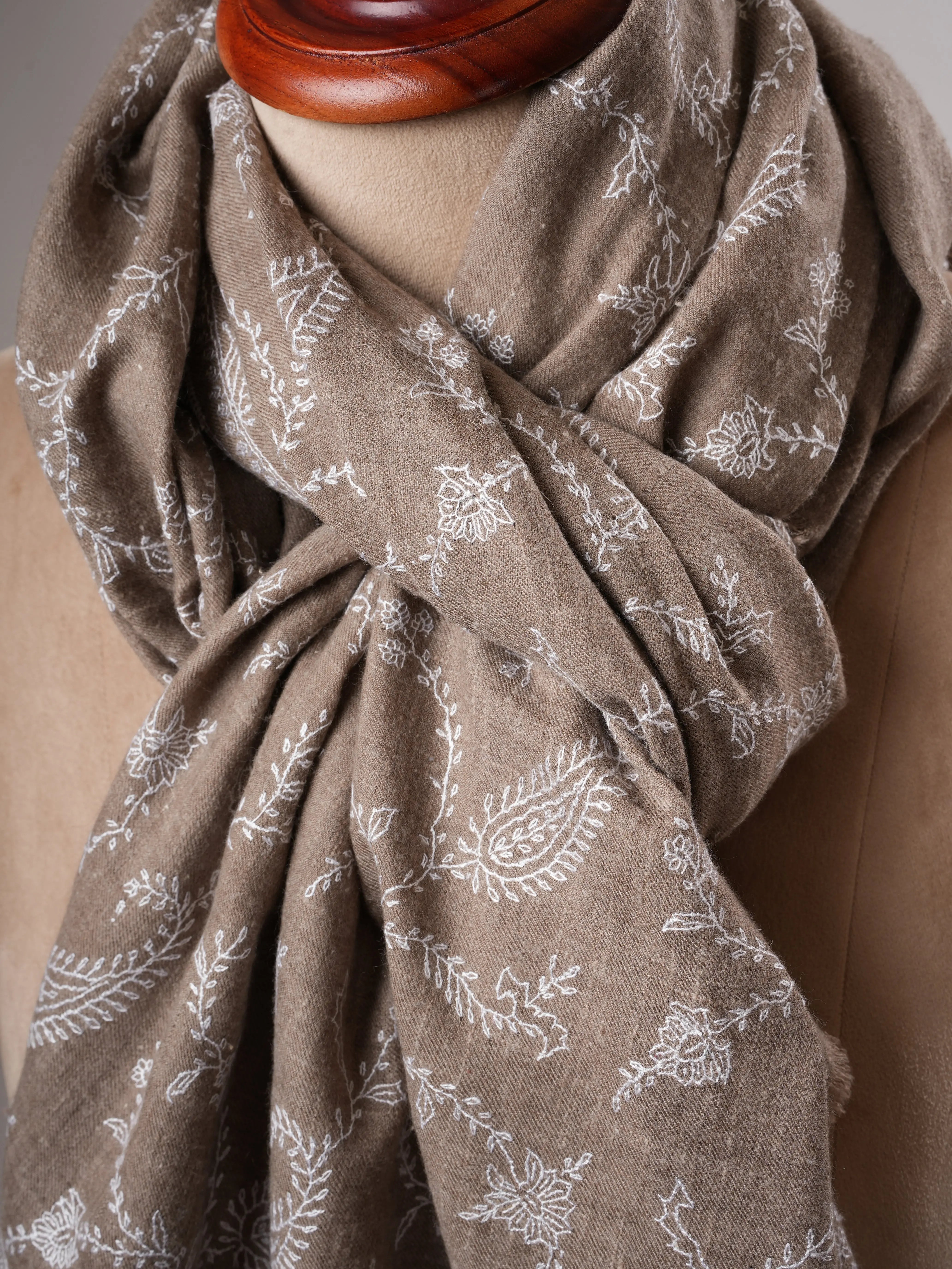 Natural Grey Kashmiri Pashmina Shawl with White Sozni Embroidery - Shahkaar