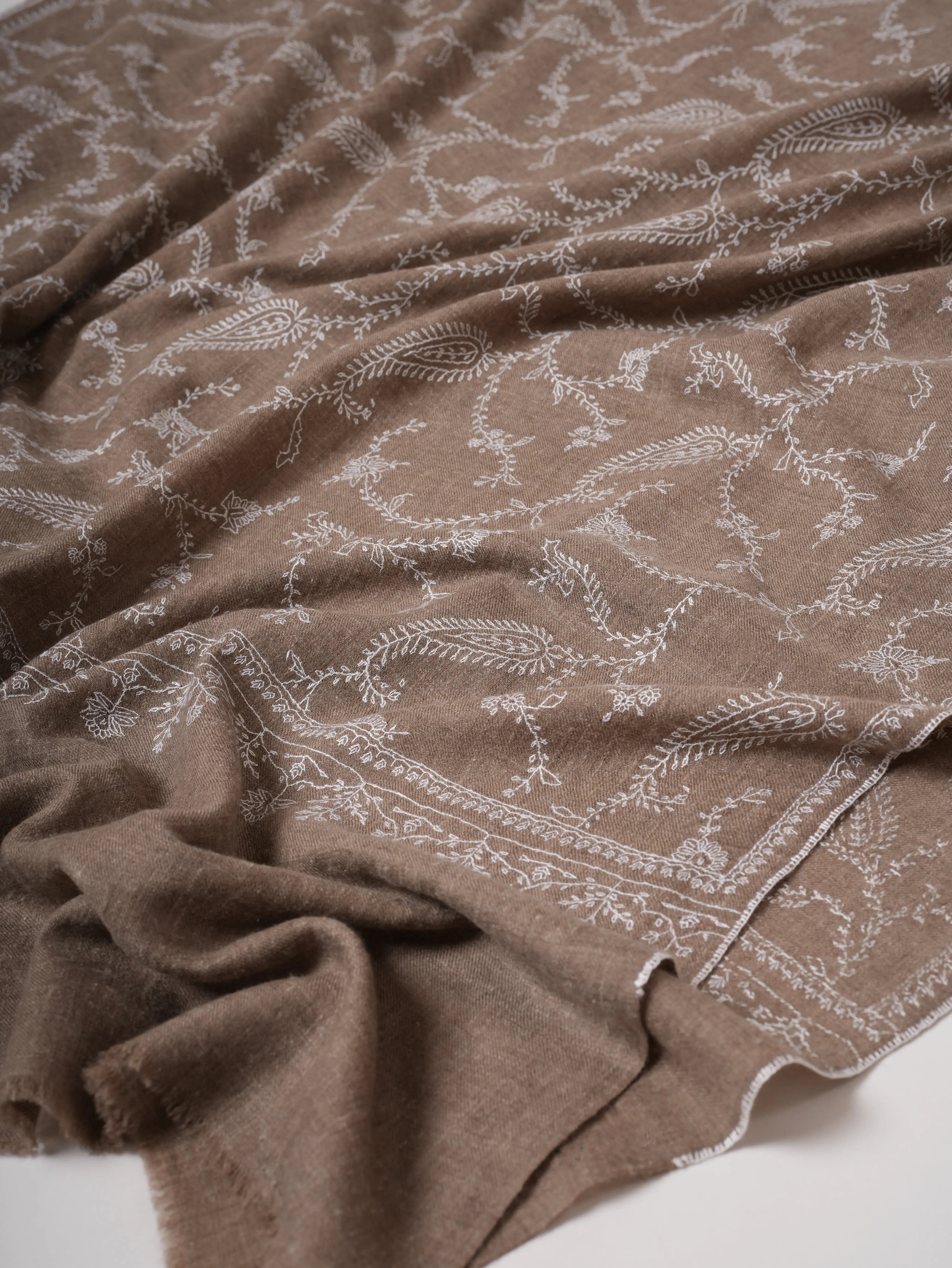Natural Grey Kashmiri Pashmina Shawl with White Sozni Embroidery - Shahkaar