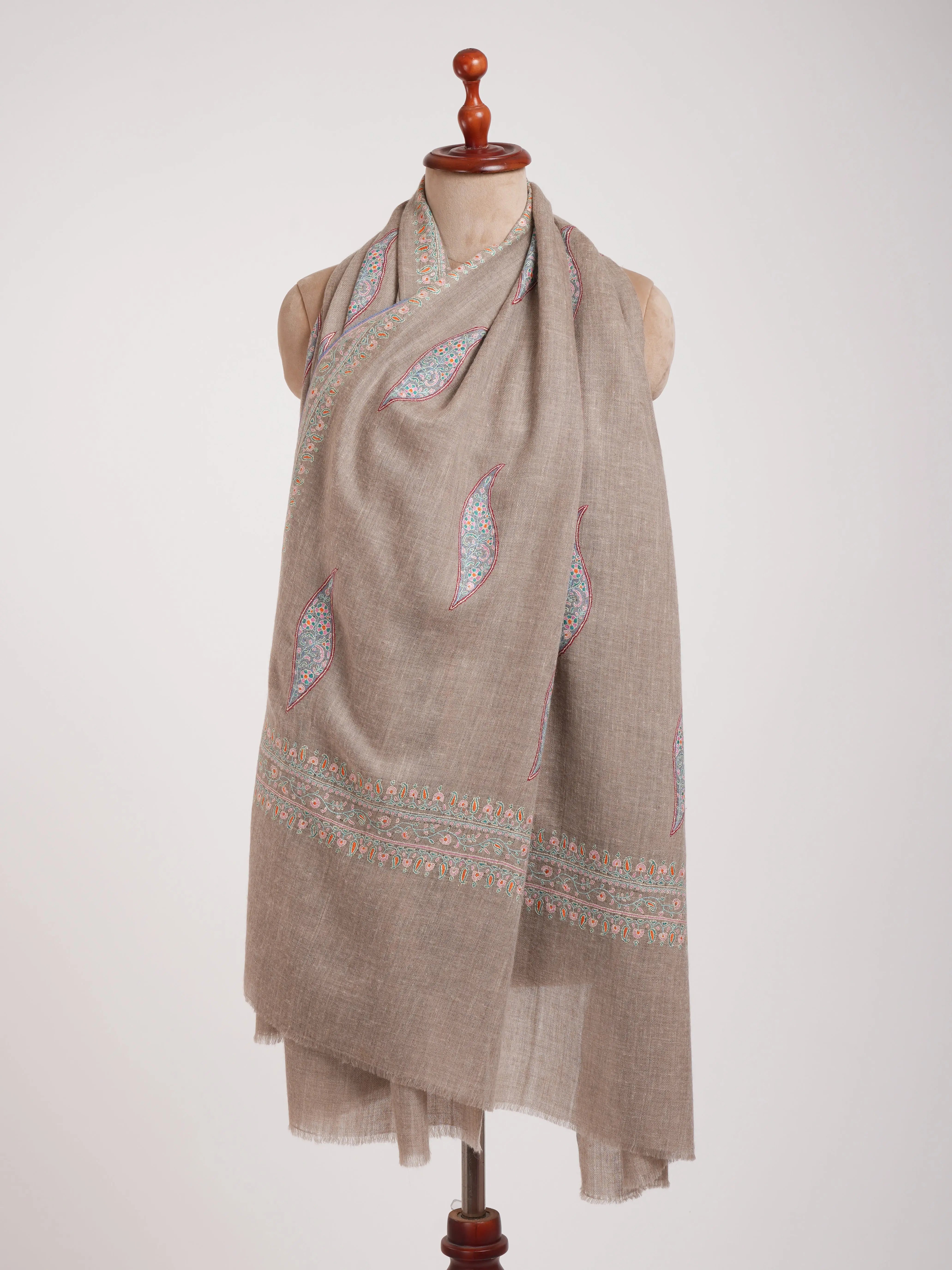 Natural Grey Sozni Embroidered Kashmiri Pashmina Shawl Shahkaar