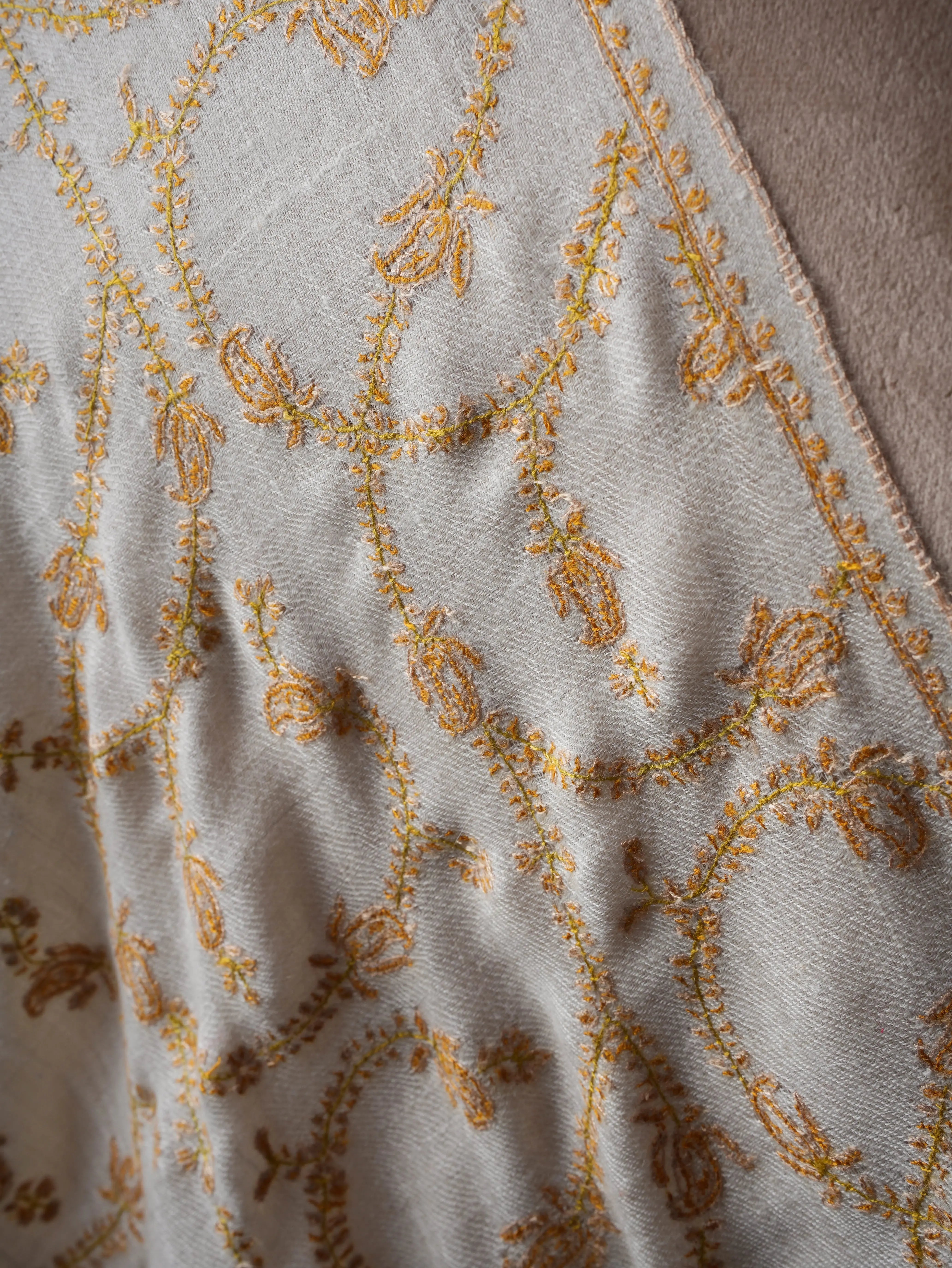 Natural Ivory Baby Soft Cashmere Scarf – Handmade Slow Fashion Luxury Shahkaar
