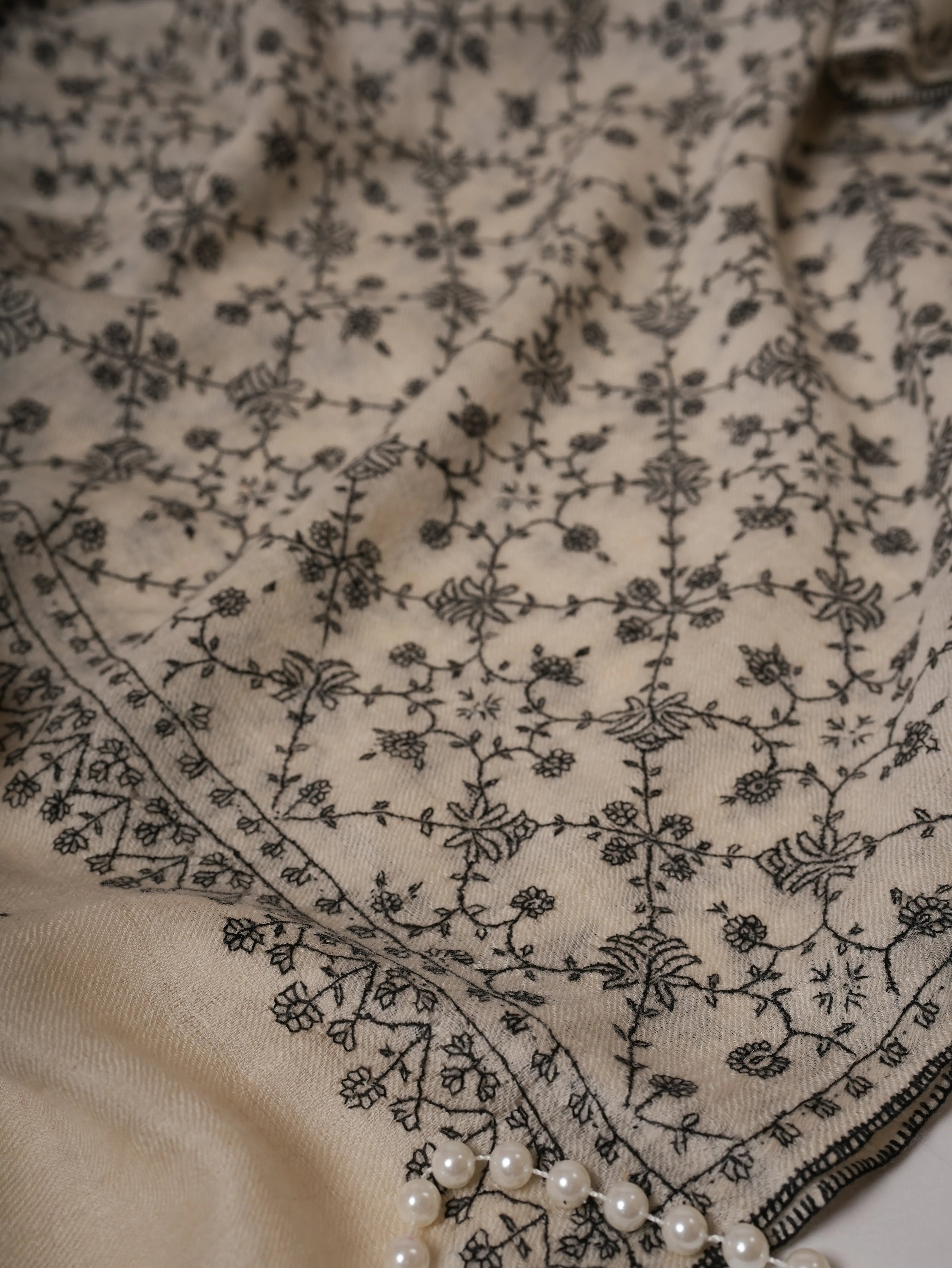 Natural White All Over Neem Jali Handwoven Cashmere Scarf Shahkaar