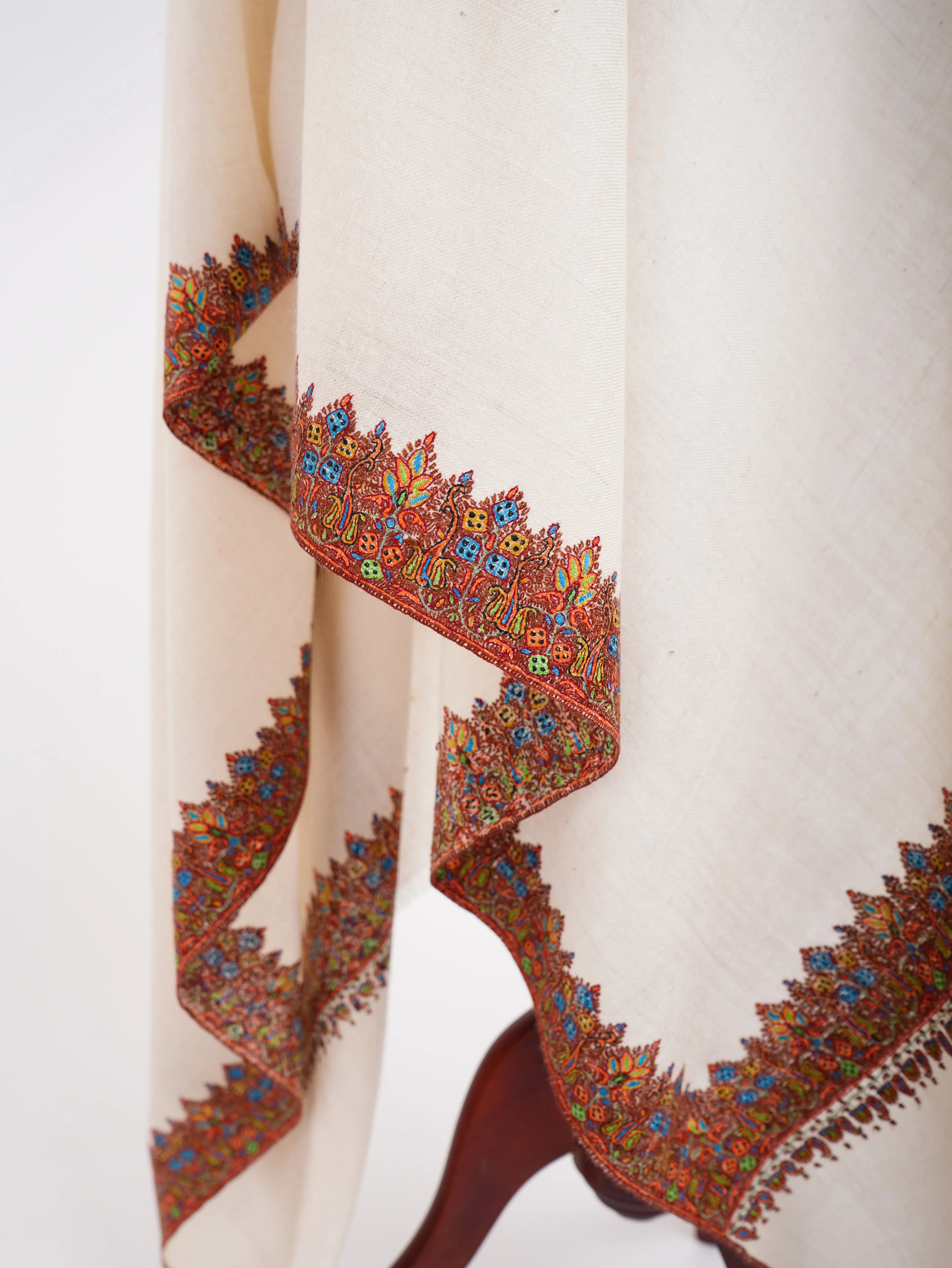 Natural White Waves Royal Pashmina Shahkaar