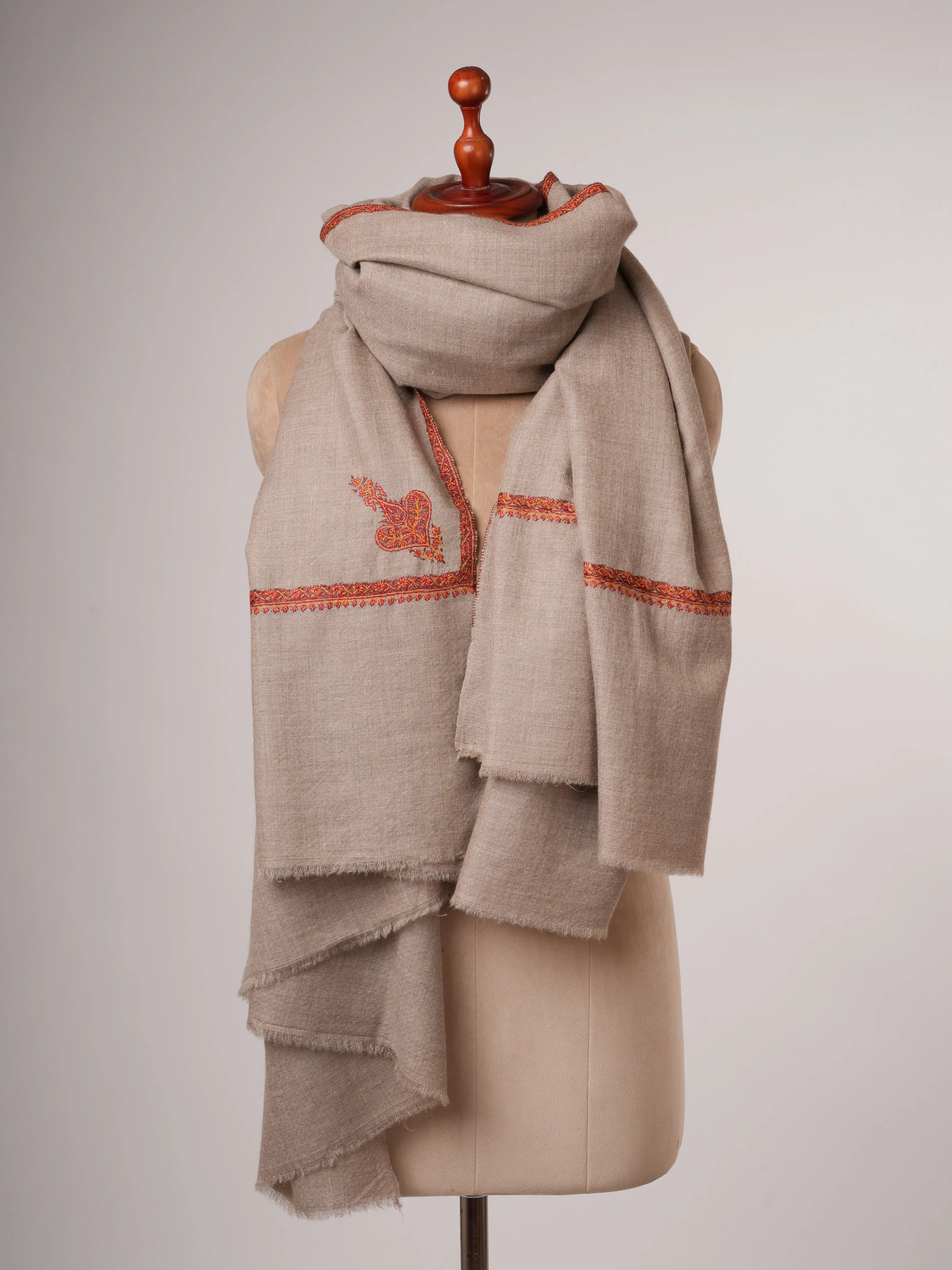 Oversized Bail Classic Embroidered Soft Pashmina Shawl – Timeless Kashmiri Luxury Shahkaar