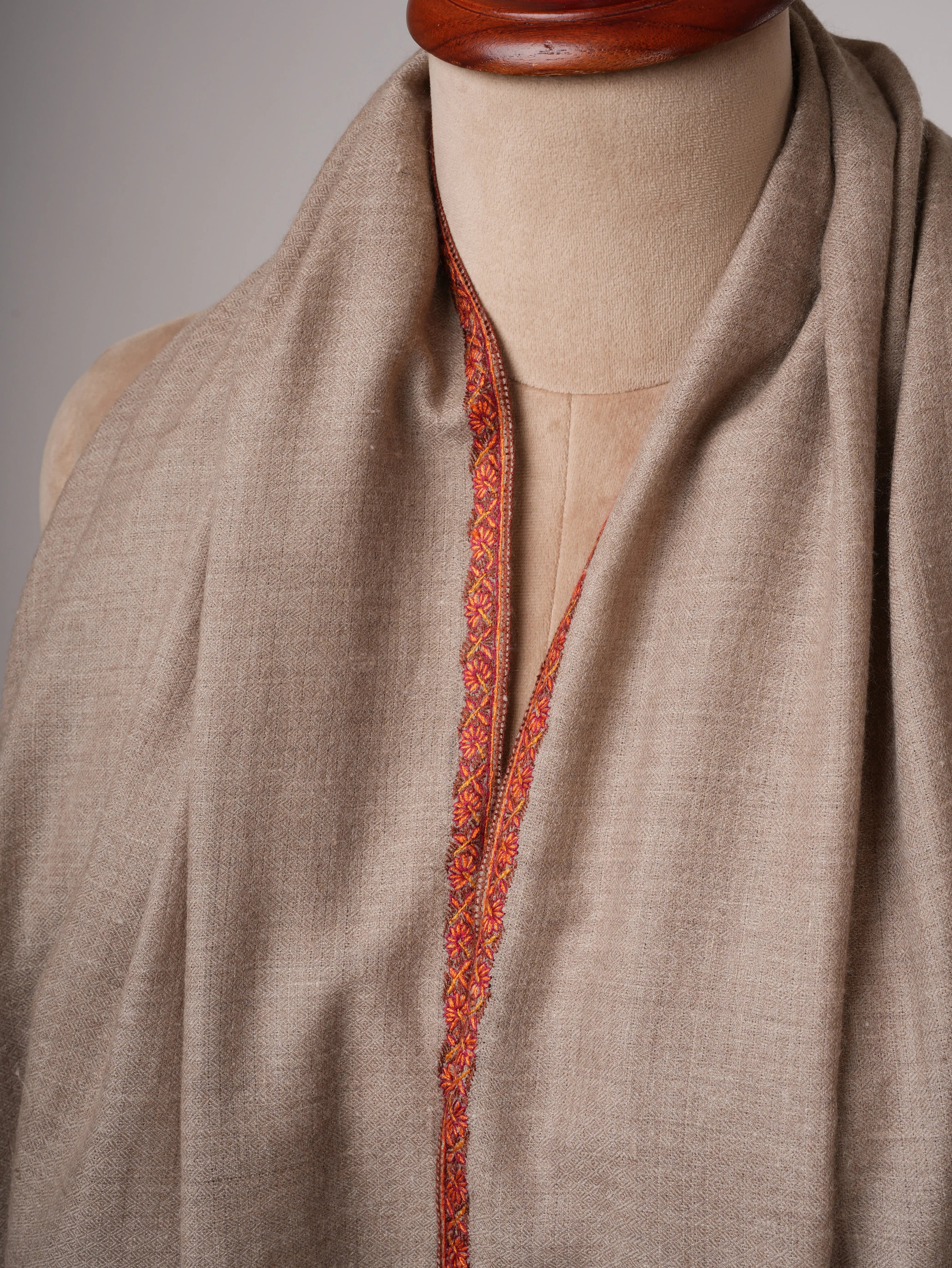 Oversized Bail Classic Embroidered Soft Pashmina Shawl – Timeless Kashmiri Luxury Shahkaar