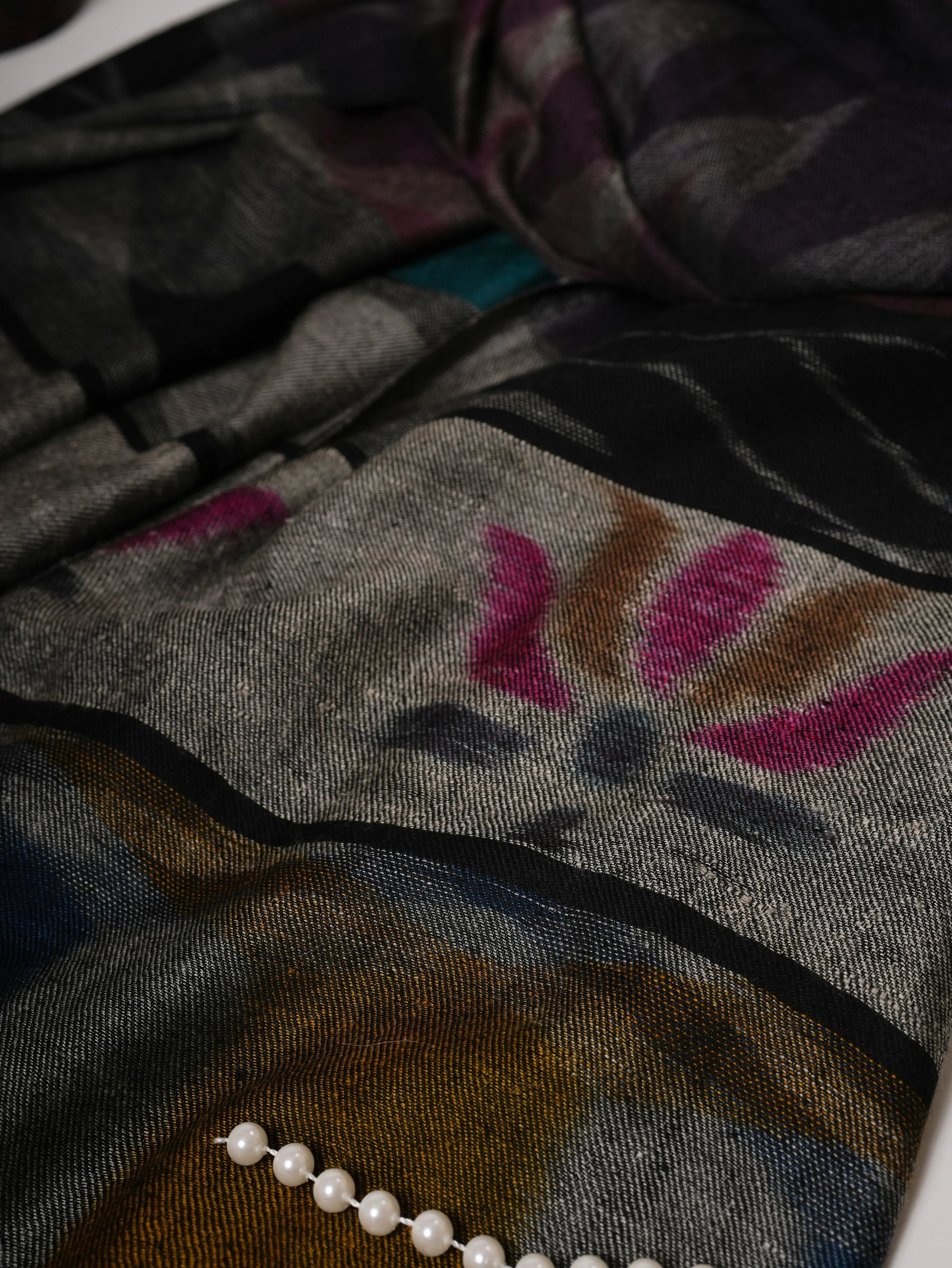 Oversized Black Ikat Handwoven Indian Pashmina Shawl Shahkaar