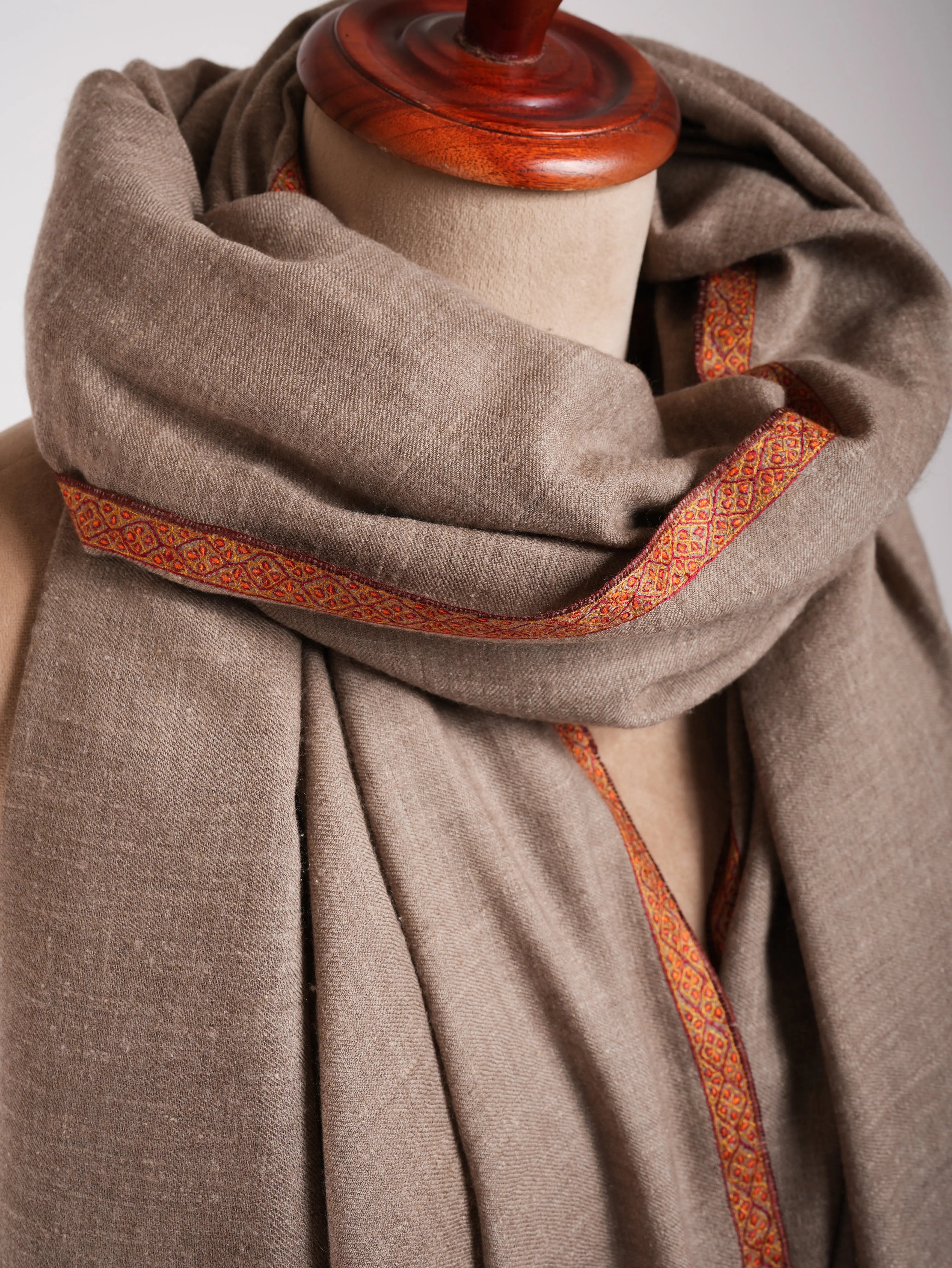 Oversized Natural Grey Hand embroidered Pashmina Shawl Shahkaar