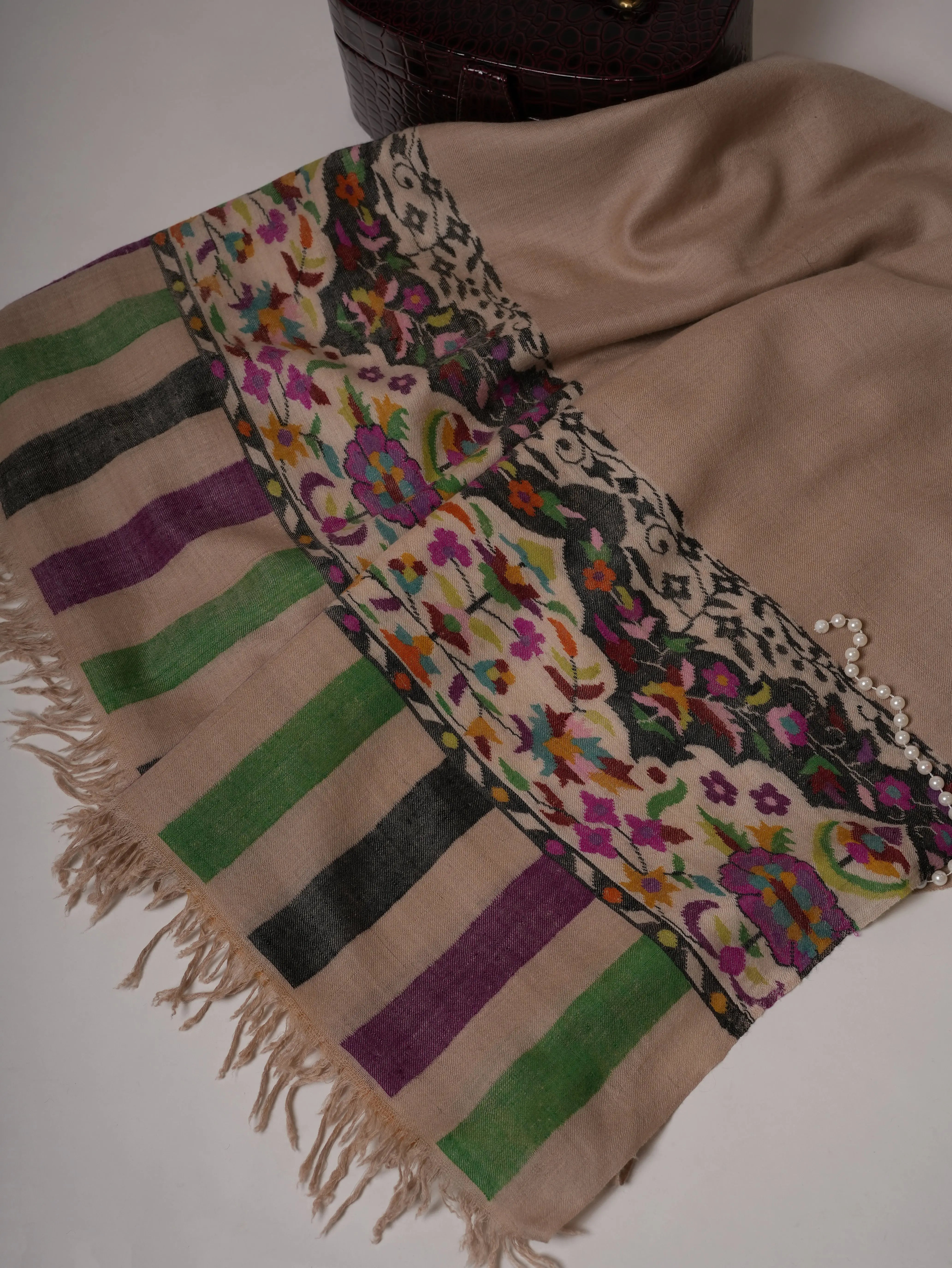 Oversized Off White Handwoven Kani Pashmina Shawl Shahkaar