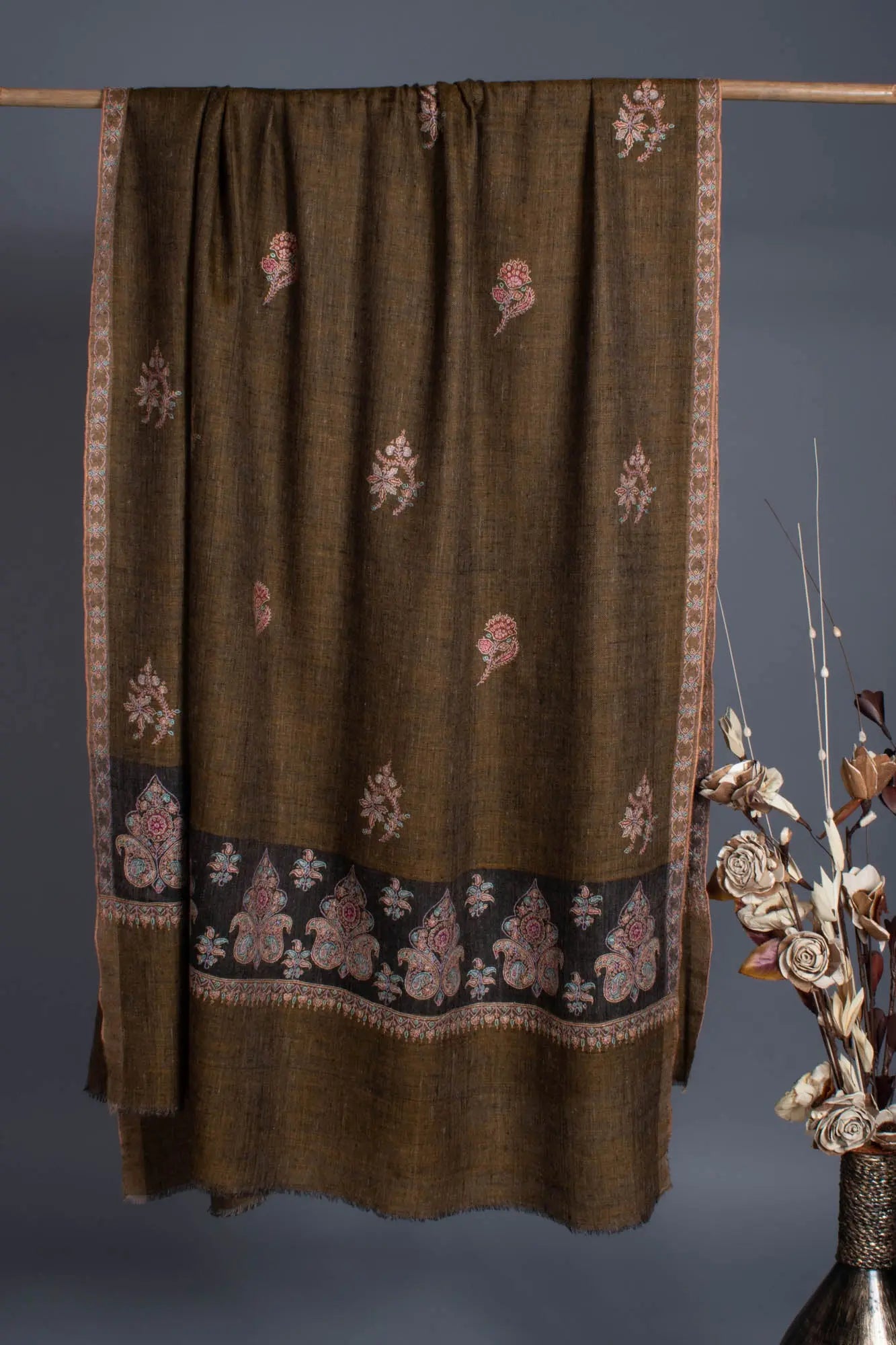 Palla Embroidery Kashmiri Shawl - SATYA Shahkaar
