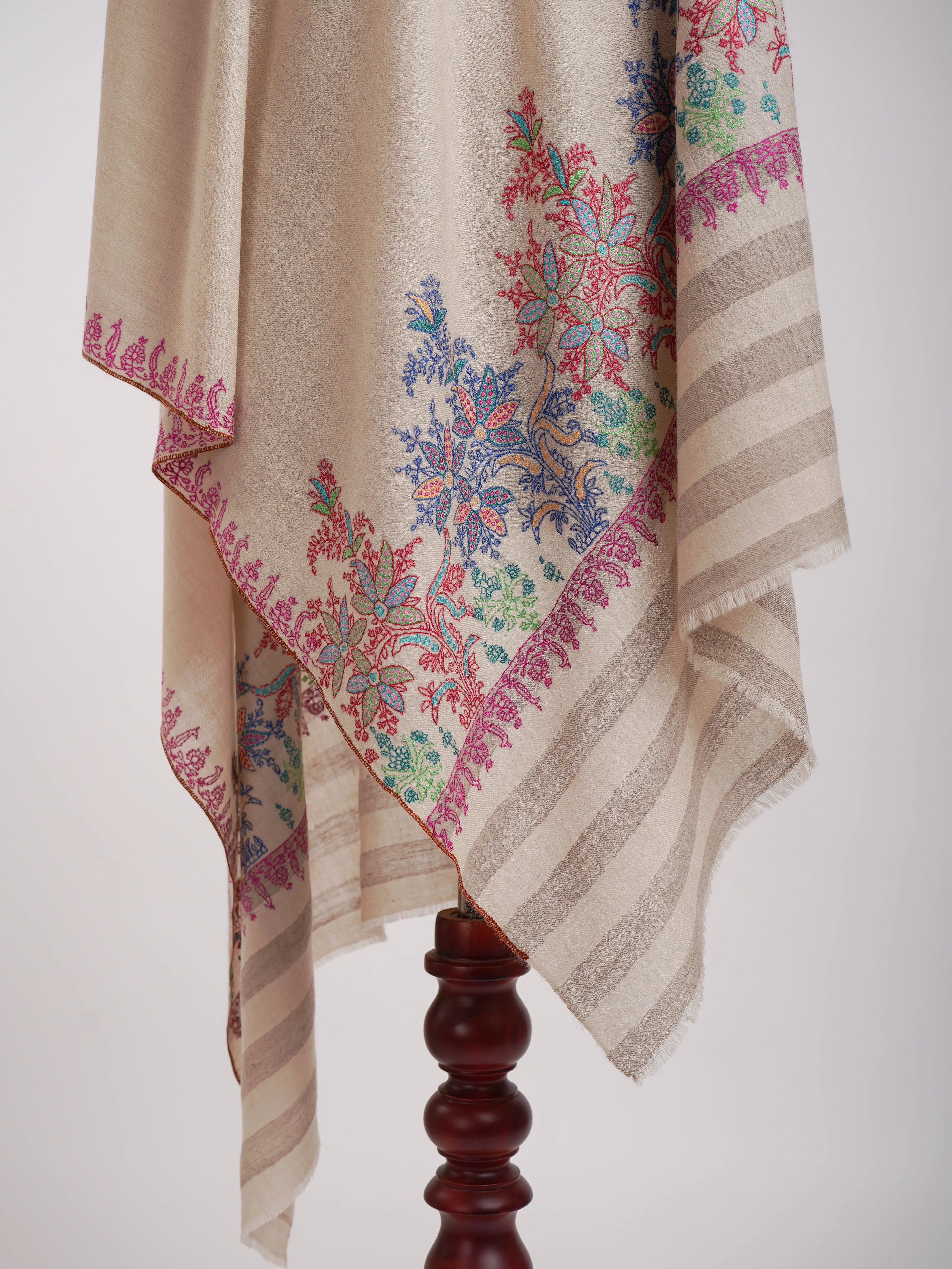Palla Sozni Embroidered Indian Cashmere Stole Shahkaar
