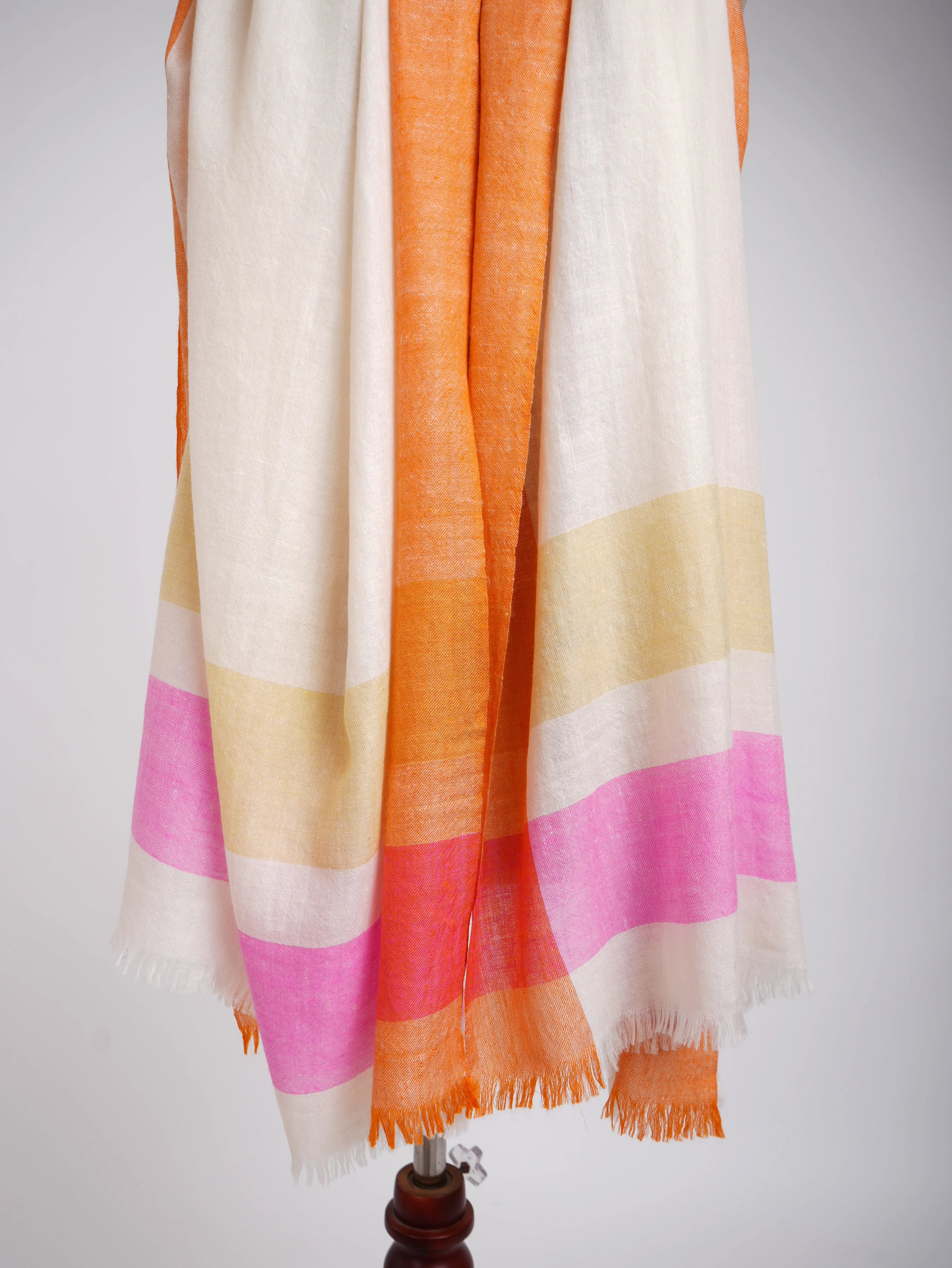 Pashmina Handwoven Fresh Look Shawl Shahkaar