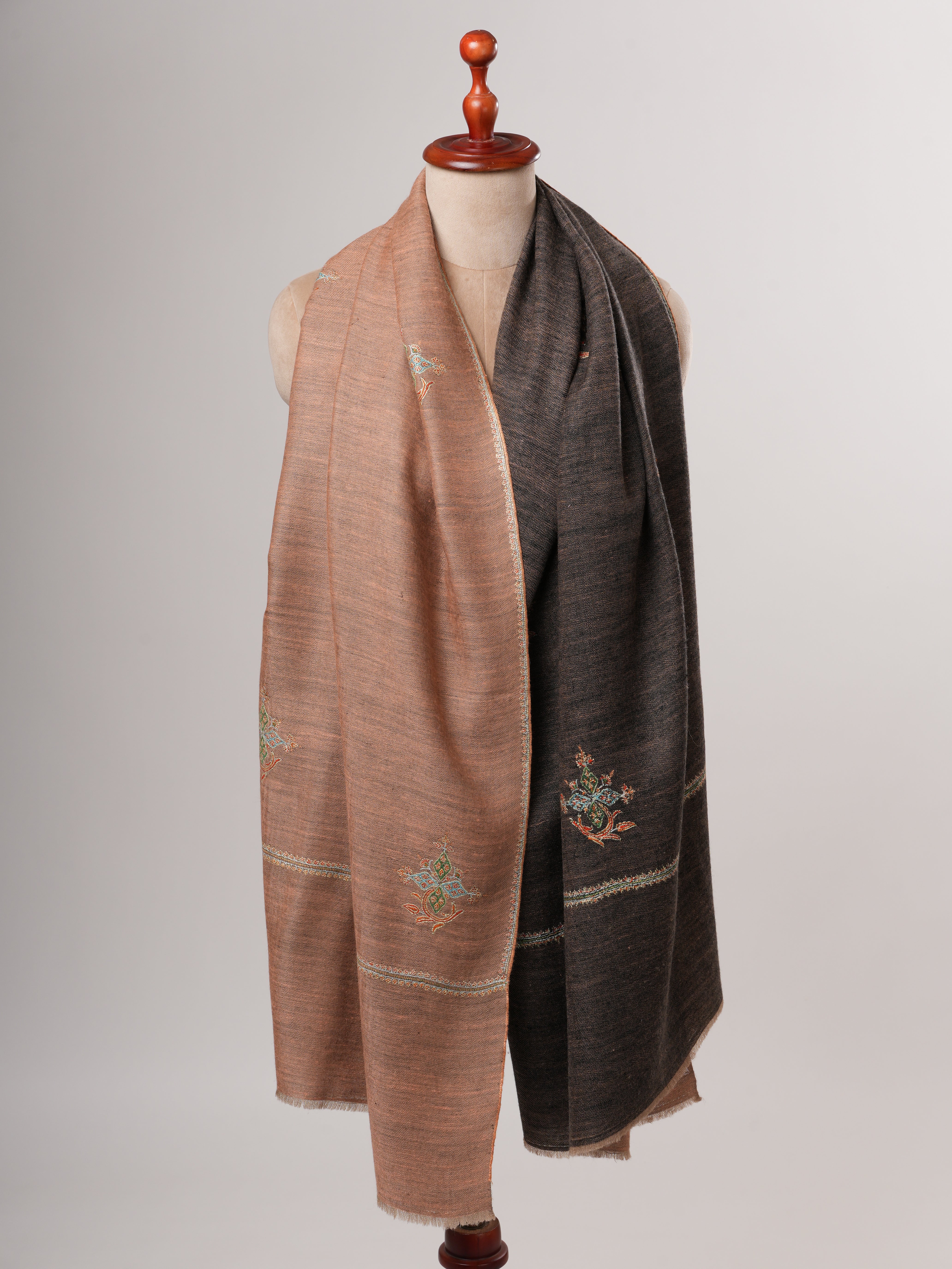Peach Black Dorukha Shahkaar Pashmina – Handwoven with Buteh Sozni Embroidery Shahkaar