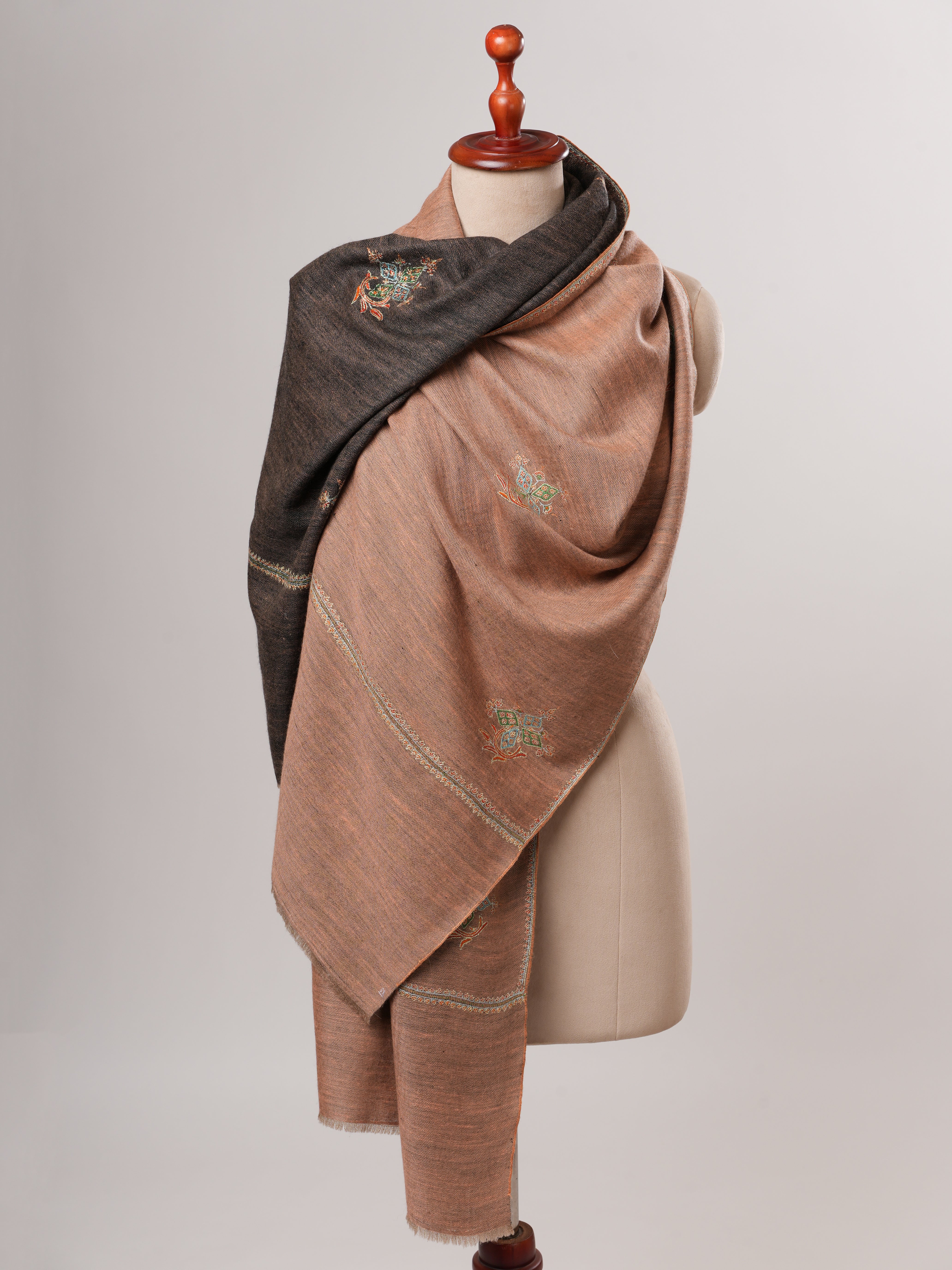 Peach Black Dorukha Shahkaar Pashmina – Handwoven with Buteh Sozni Embroidery Shahkaar