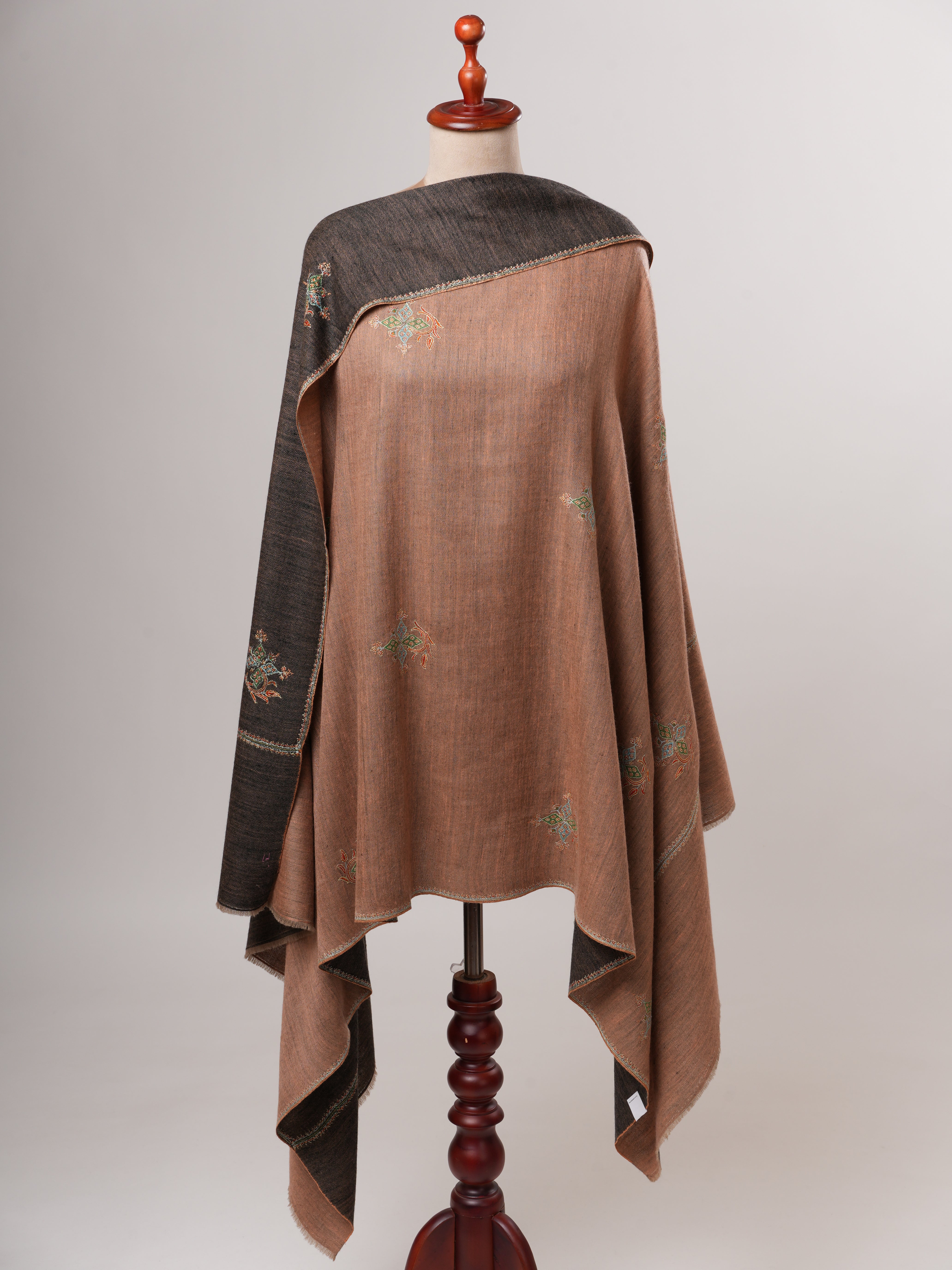 Peach Black Dorukha Shahkaar Pashmina – Handwoven with Buteh Sozni Embroidery Shahkaar