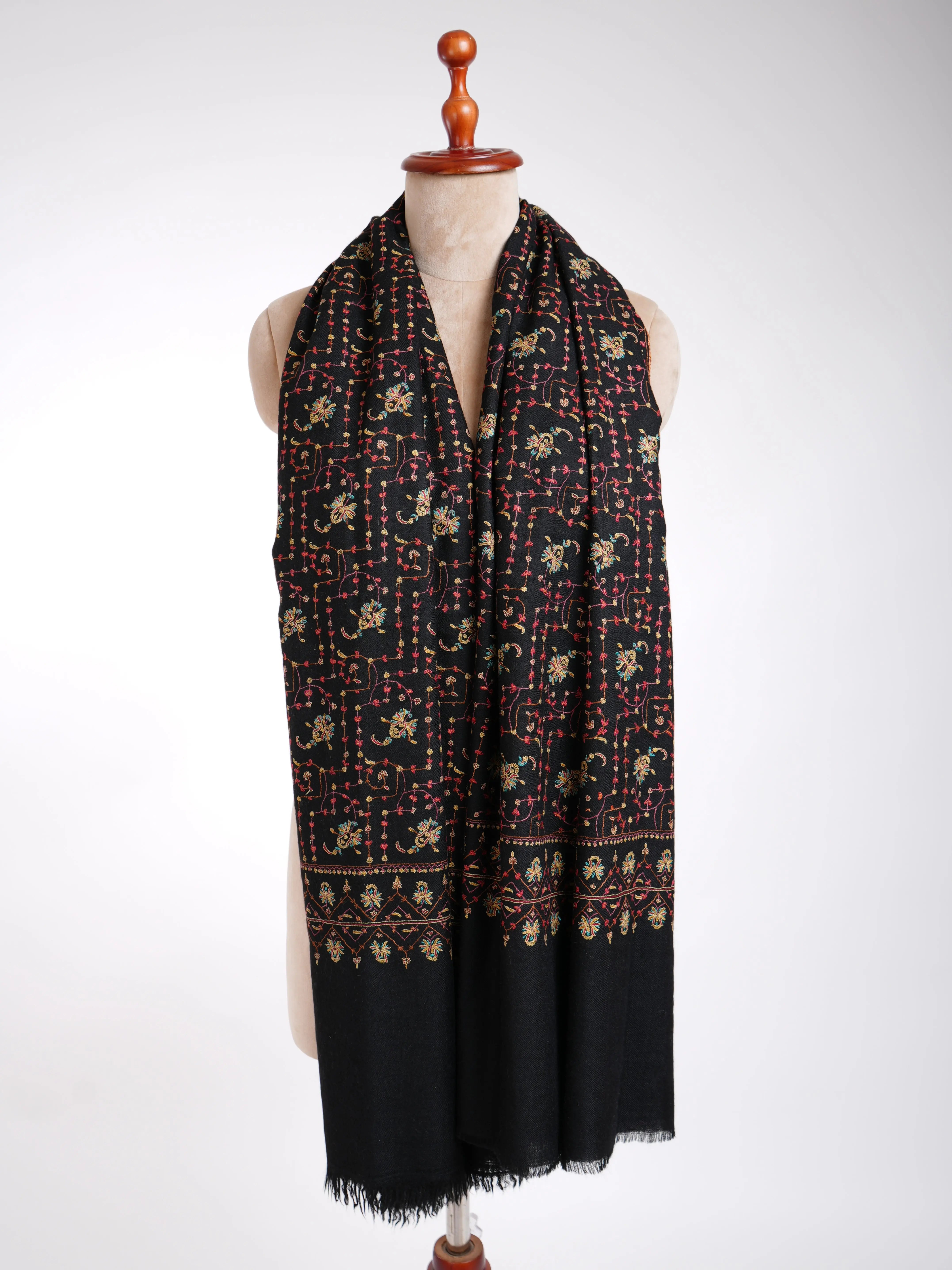 Pretty Black Kashmiri Pashmina Shawl Shahkaar