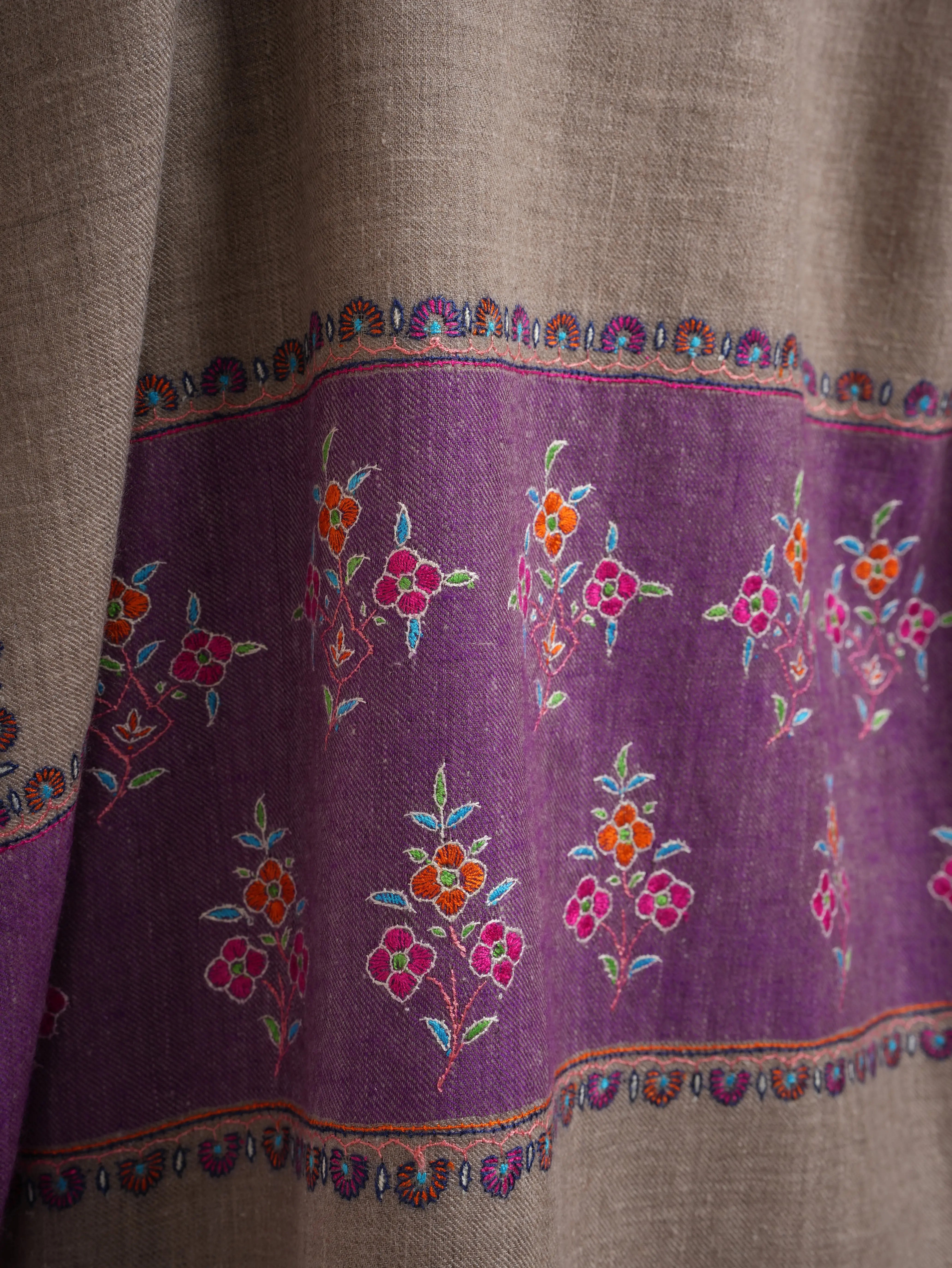 Purple Hue Palla Embroidered Pure Pashmina Shawl Shahkaar