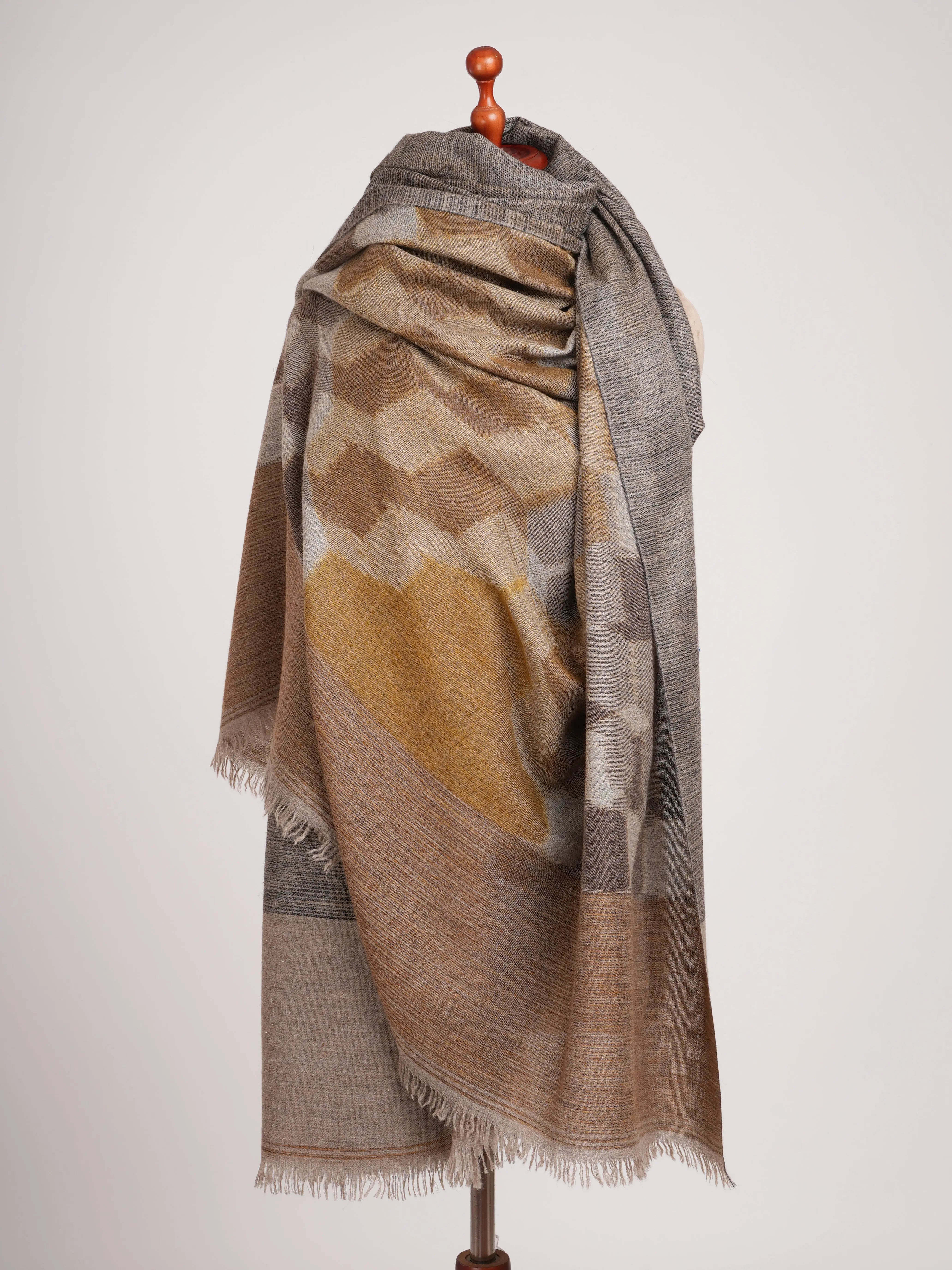 Rare Dualshade Oversized Pashmina Shahkaar
