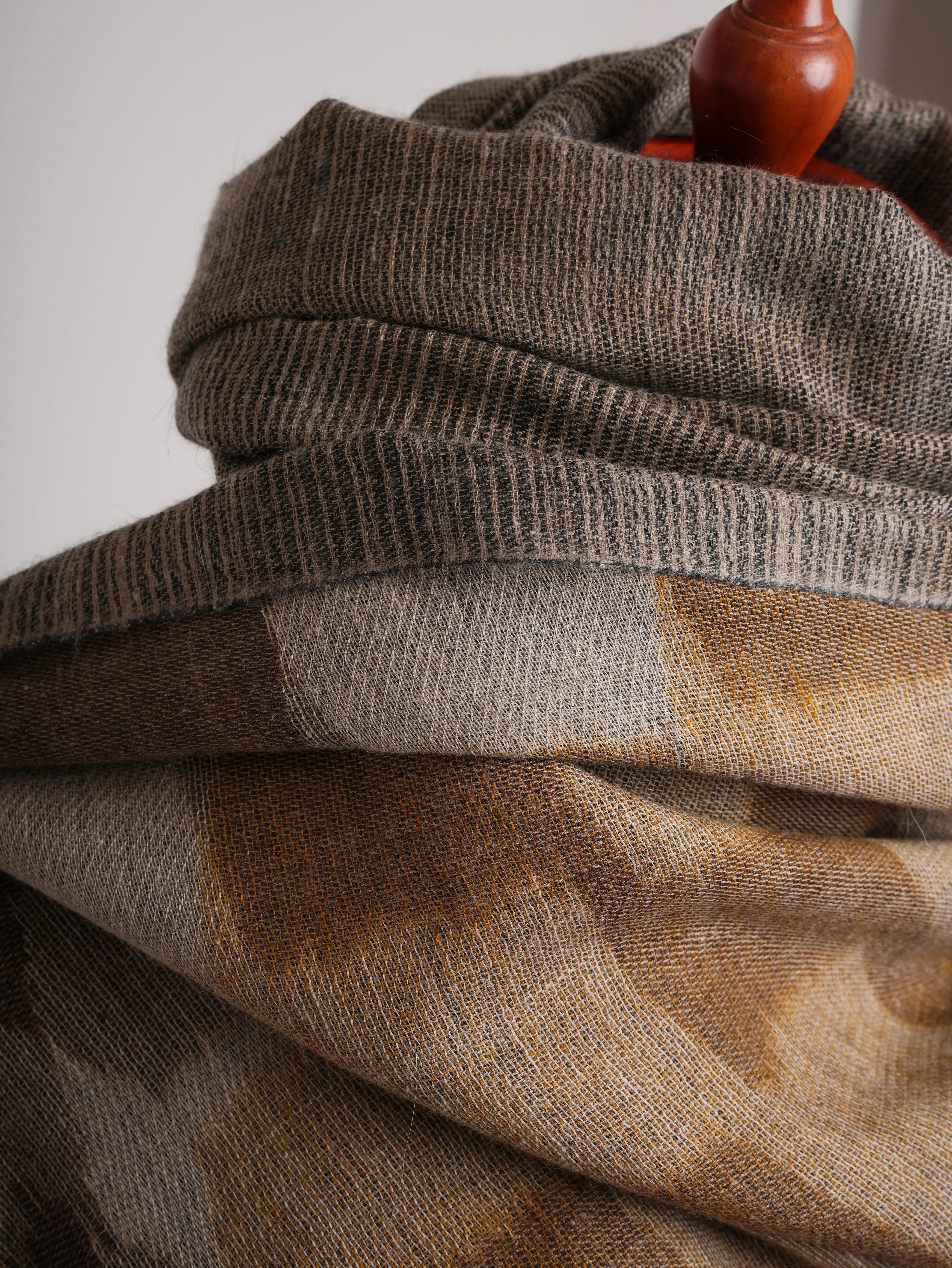 Rare Dualshade Oversized Pashmina Shahkaar