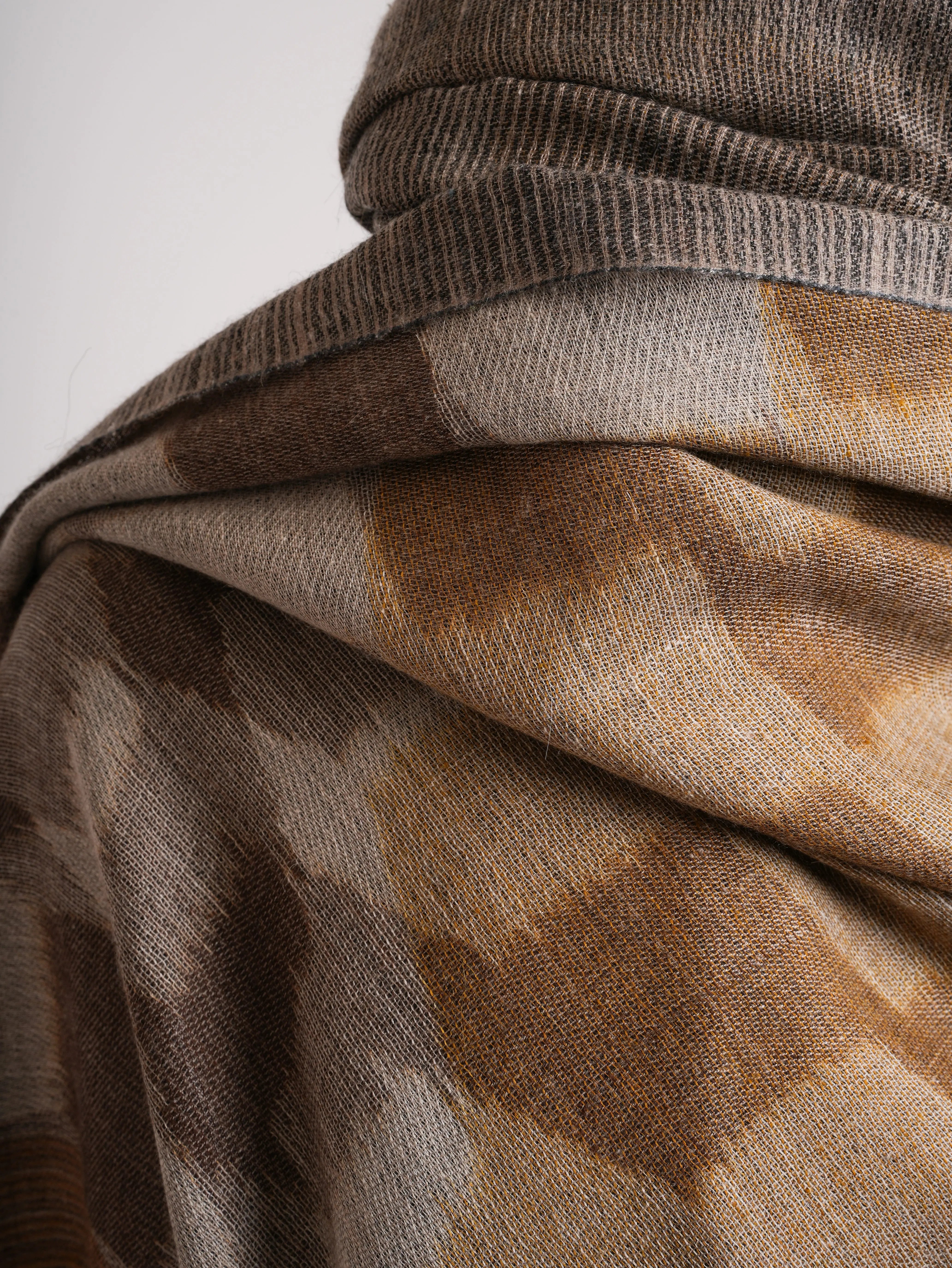 Rare Dualshade Oversized Pashmina Shahkaar