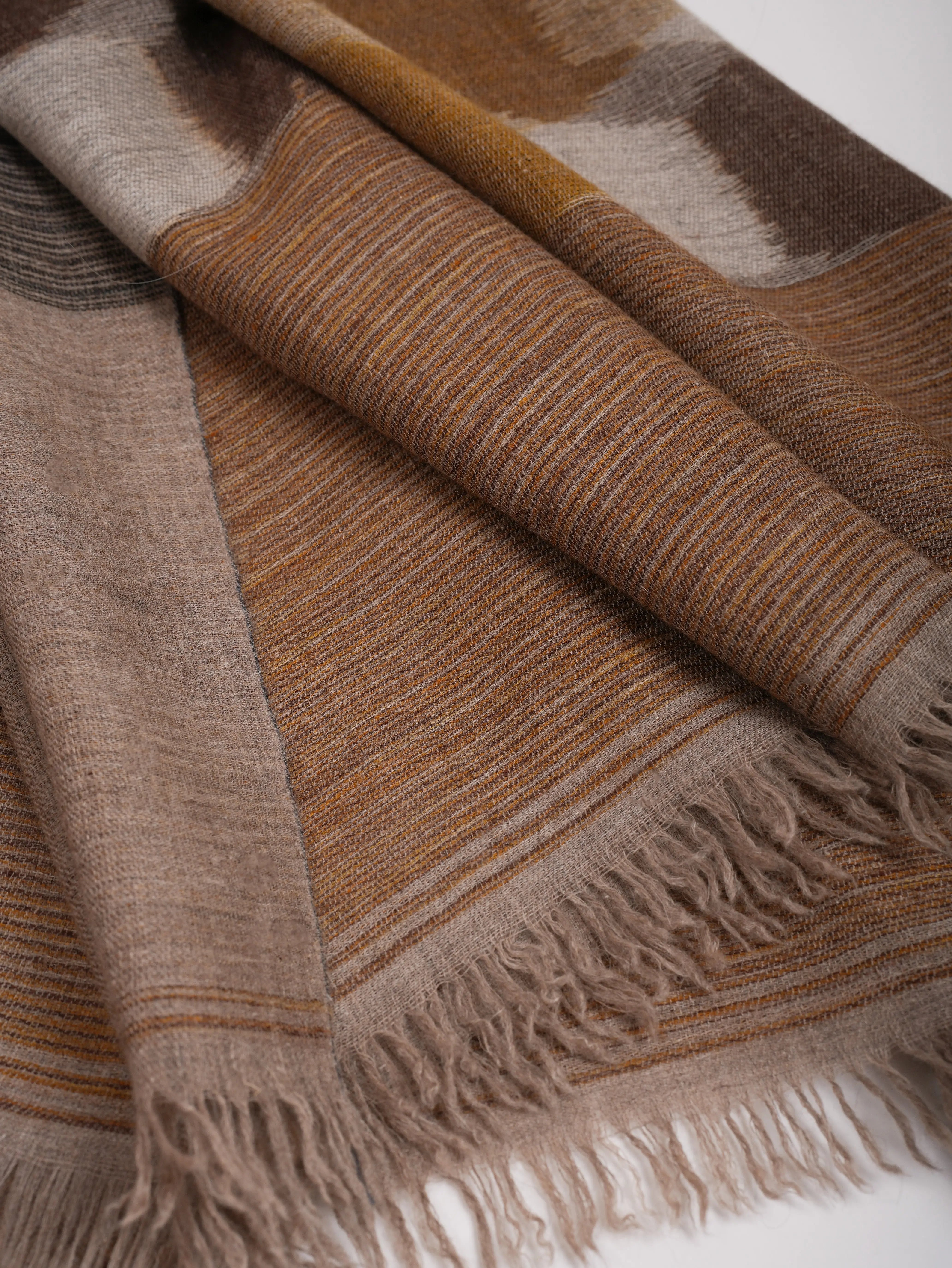 Rare Dualshade Oversized Pashmina Shahkaar