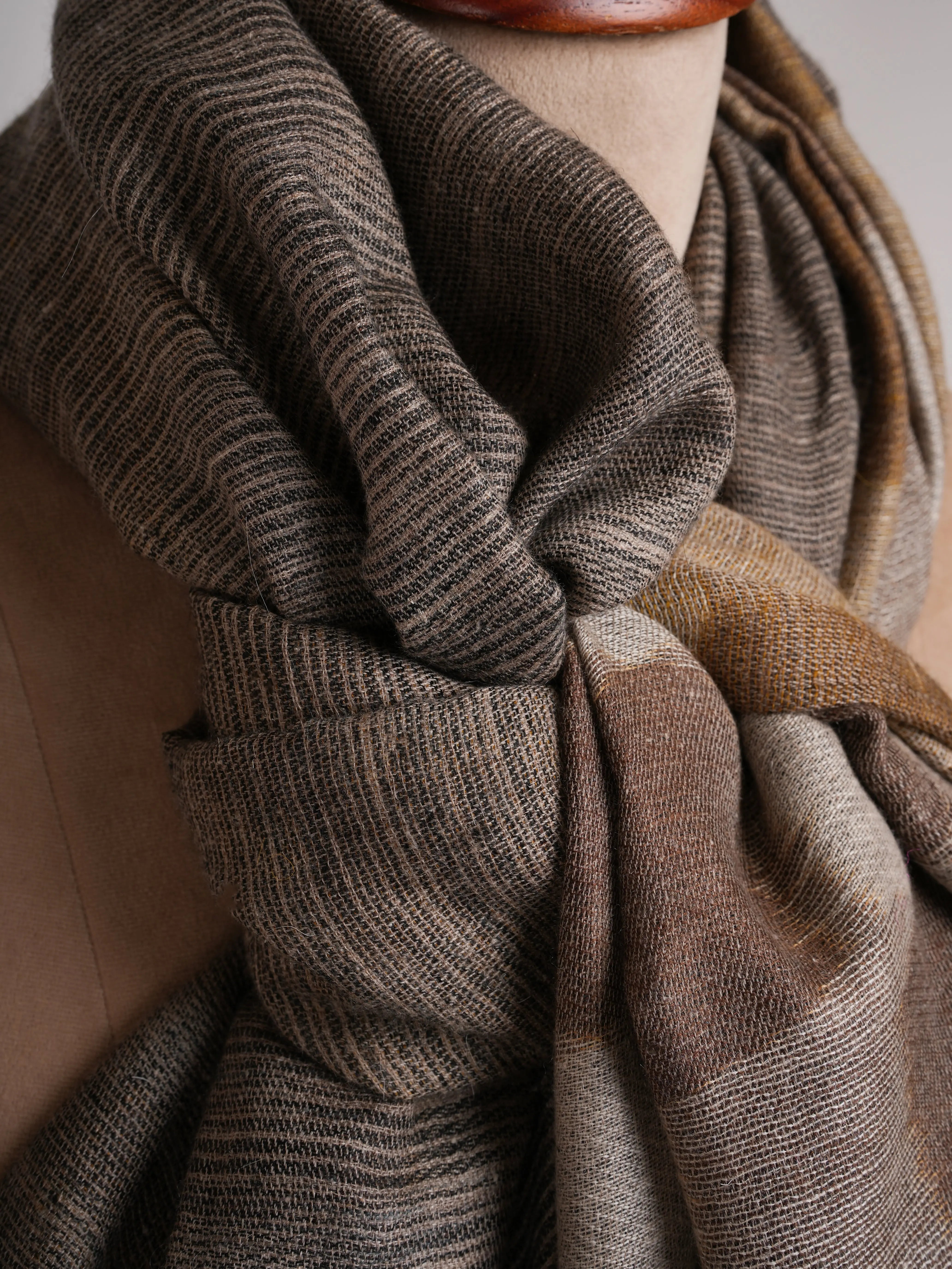 Rare Dualshade Oversized Pashmina Shahkaar