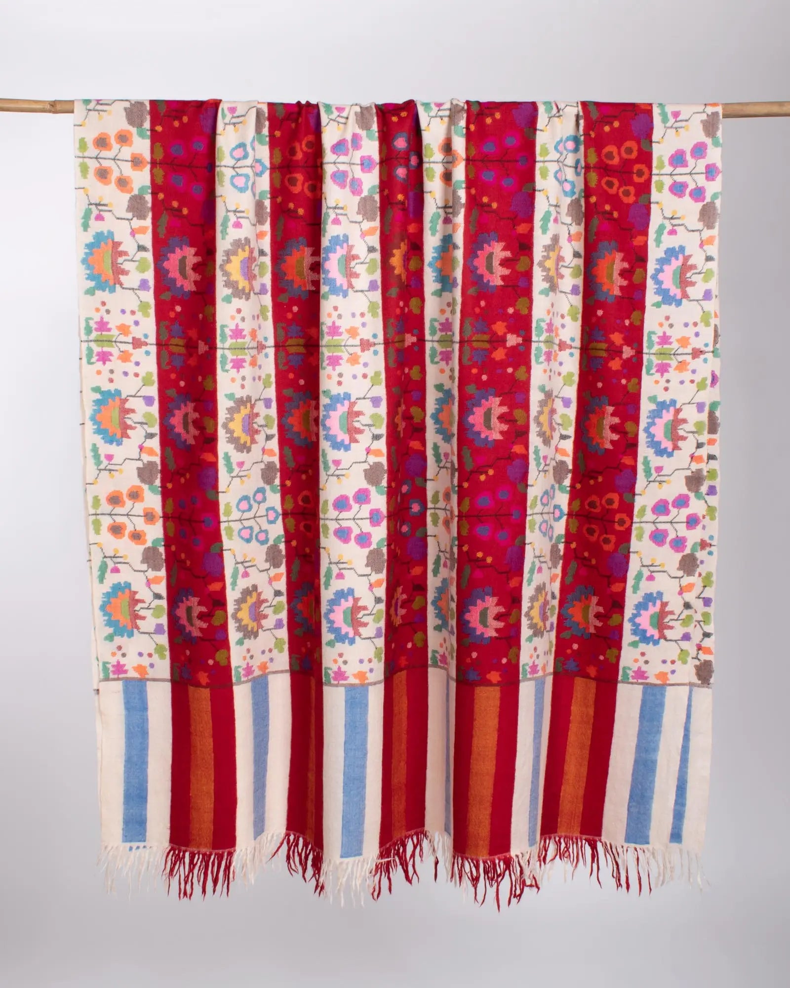 Red White Artistic Handloomed Kani Pashmina Shawl - AYLESBURY Shahkaar