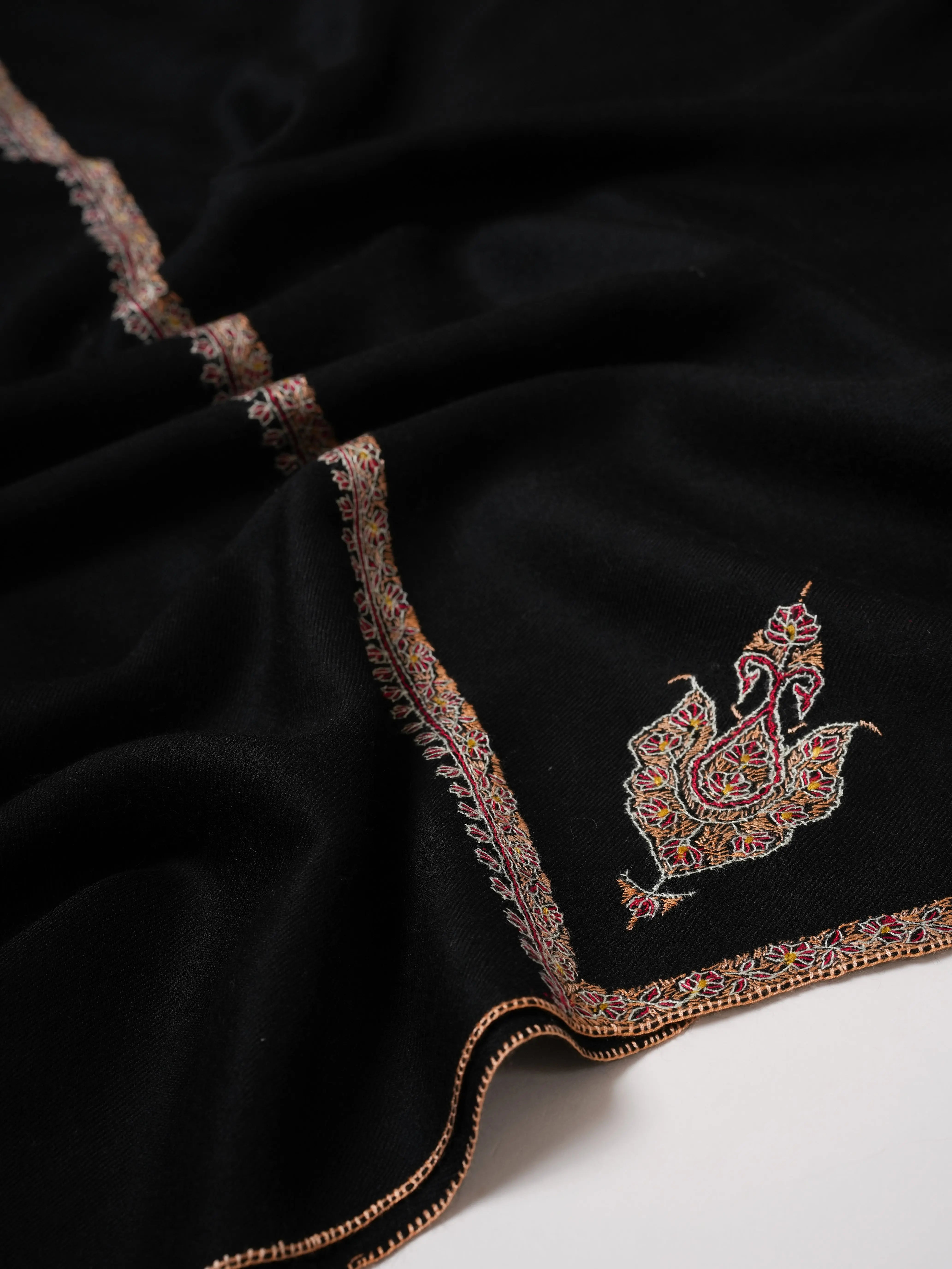 Soft Kashmiri Cashmere Scarf Featuring Fine Bail Handwork Shahkaar