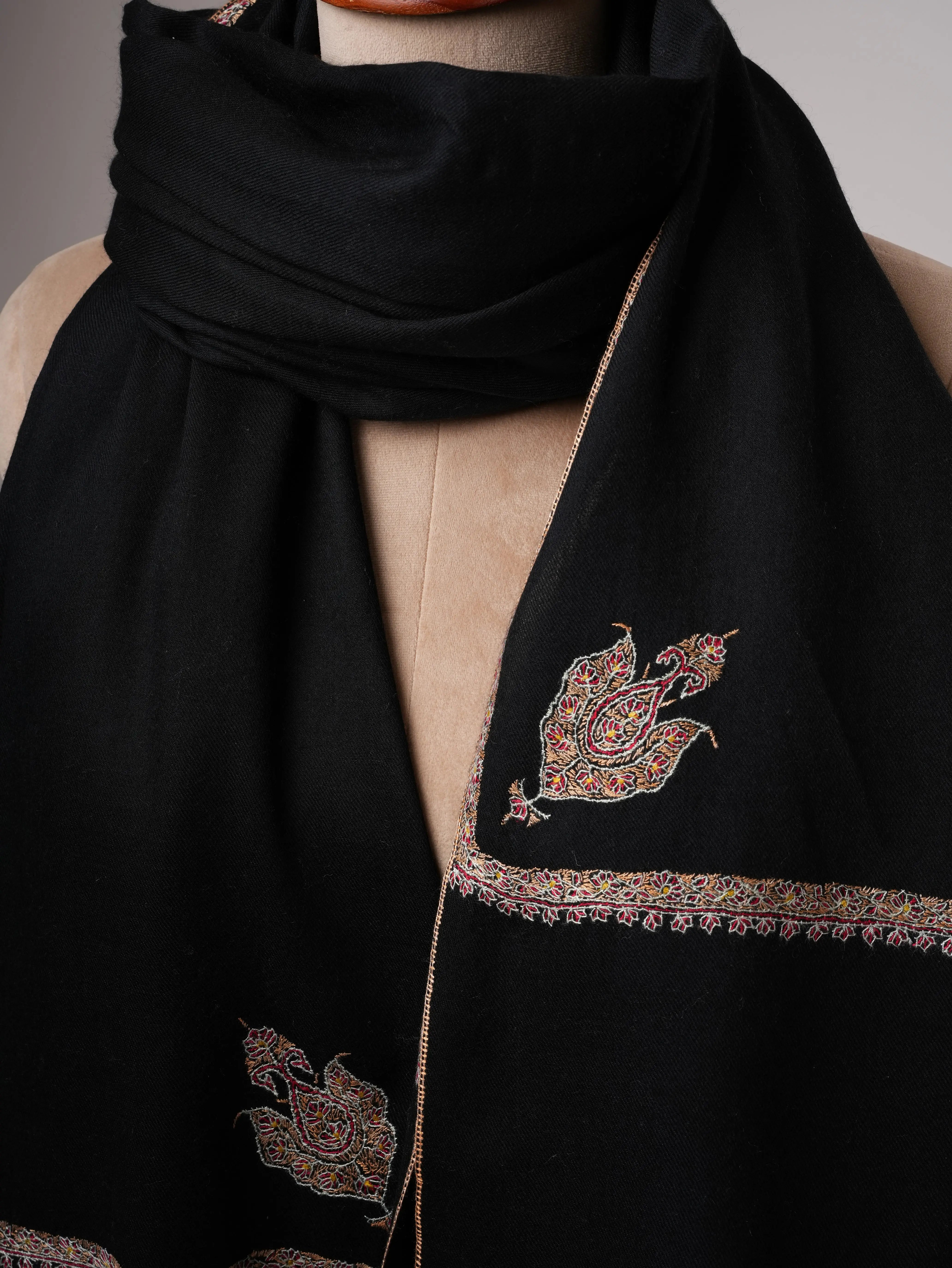 Soft Kashmiri Cashmere Scarf Featuring Fine Bail Handwork Shahkaar