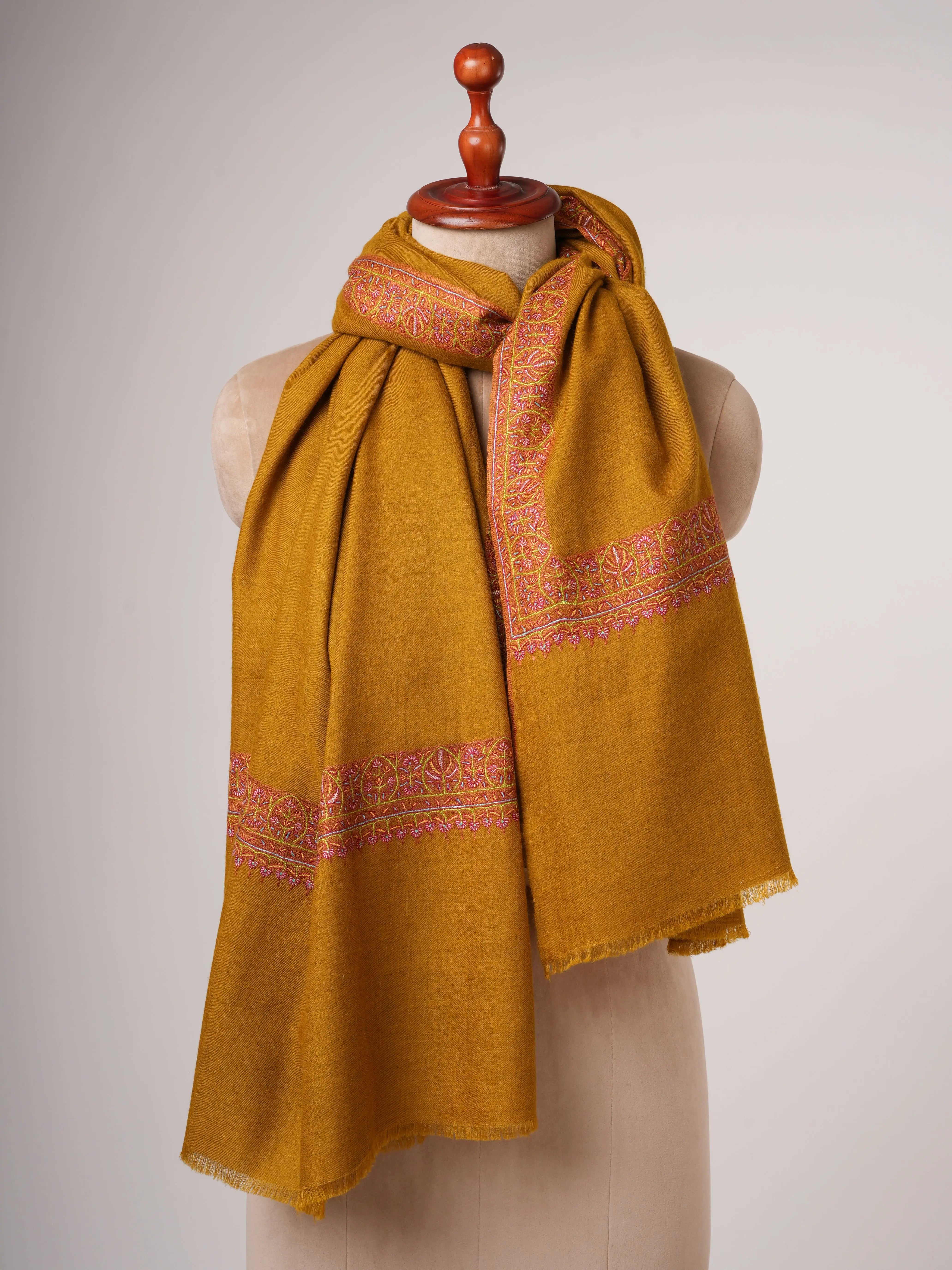 Soft Luxurious Hand Embroidered Neemdaur Kashmiri Pashmina Shawl Shahkaar