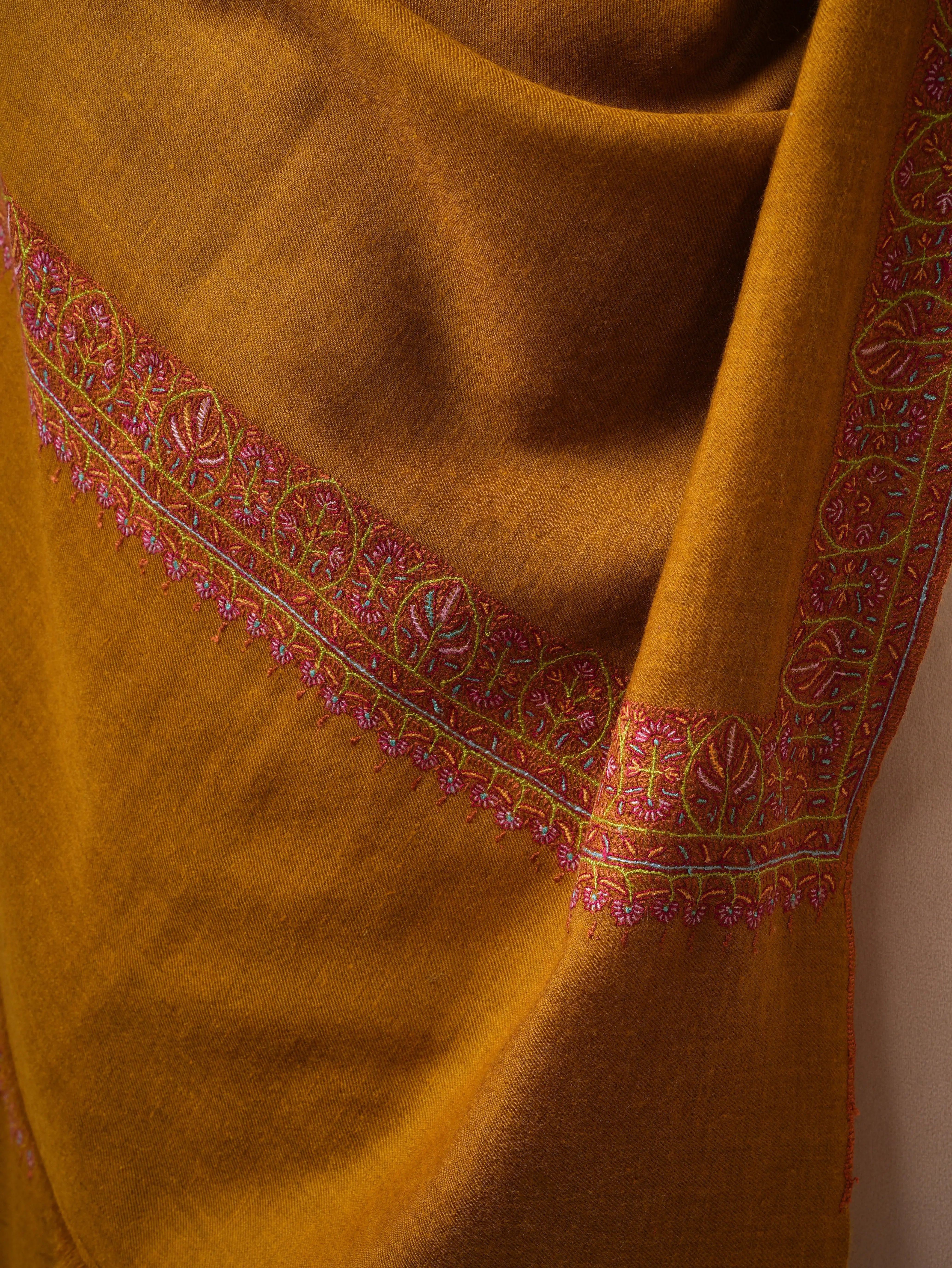 Soft Luxurious Hand Embroidered Neemdaur Kashmiri Pashmina Shawl Shahkaar