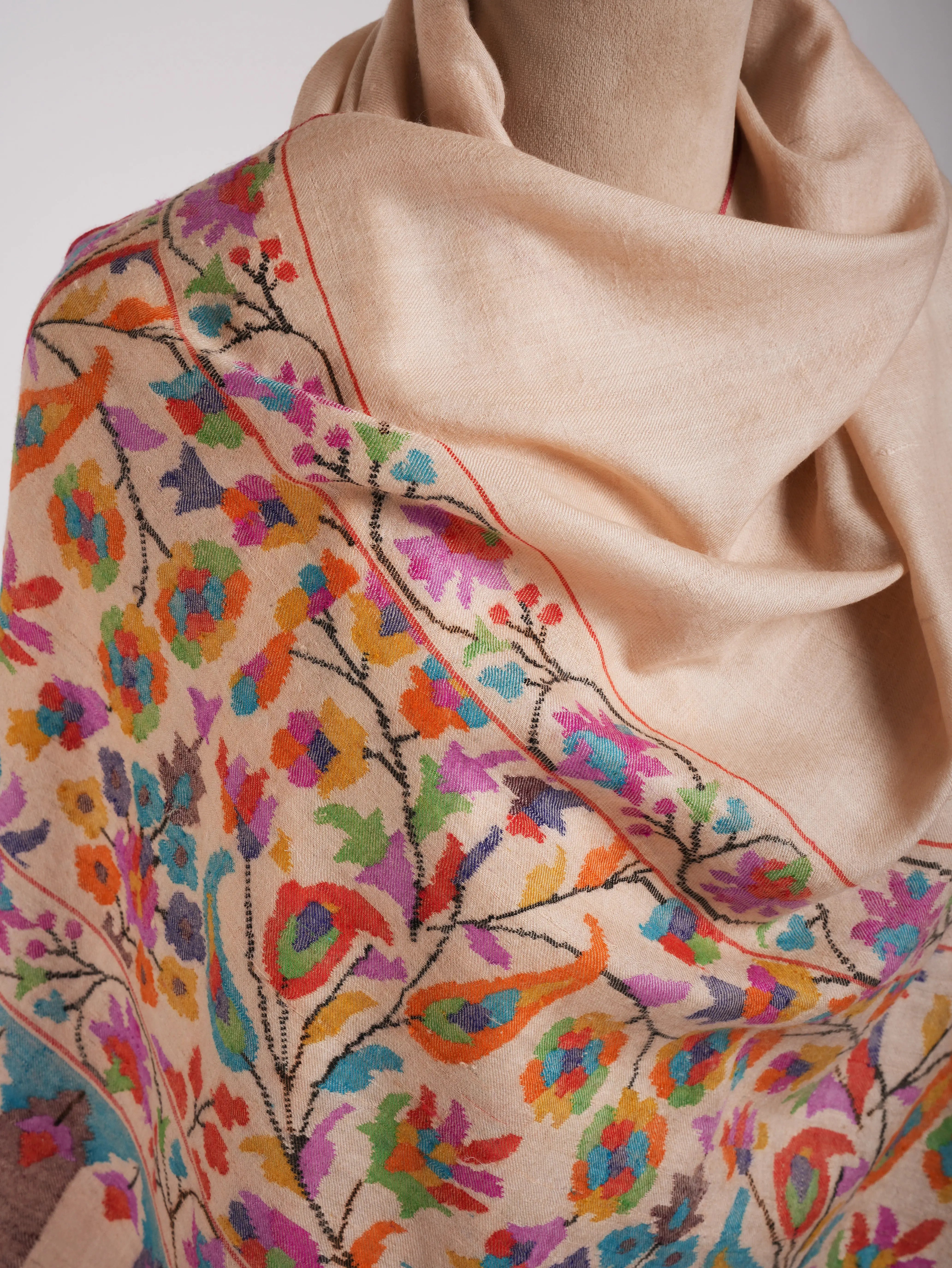 Soft handloomed Kashmiri Kani Pashmina Shawl Shahkaar