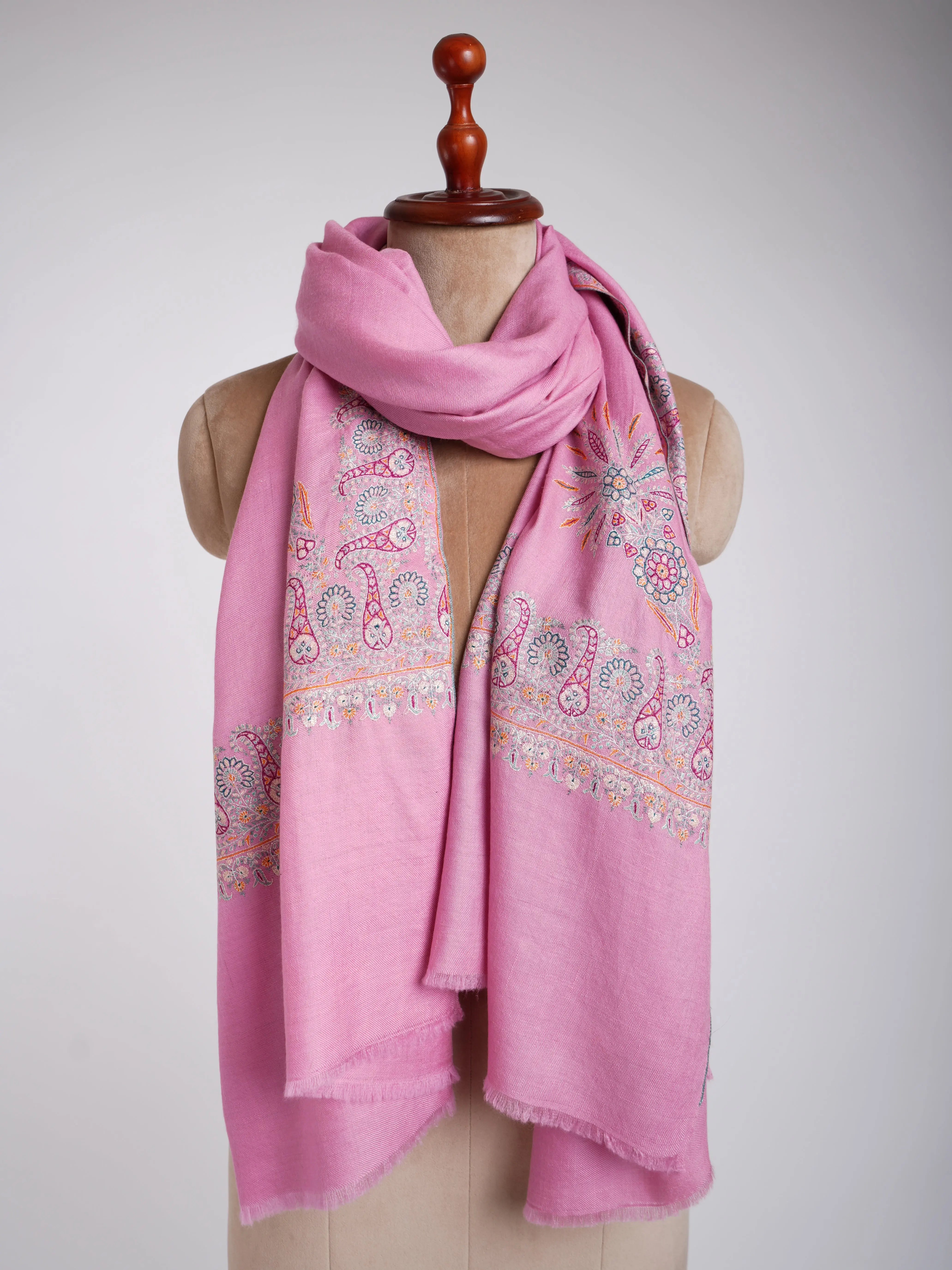 Sozni Daur Dar Hand Embroidered Pashmina Pink Shahkaar