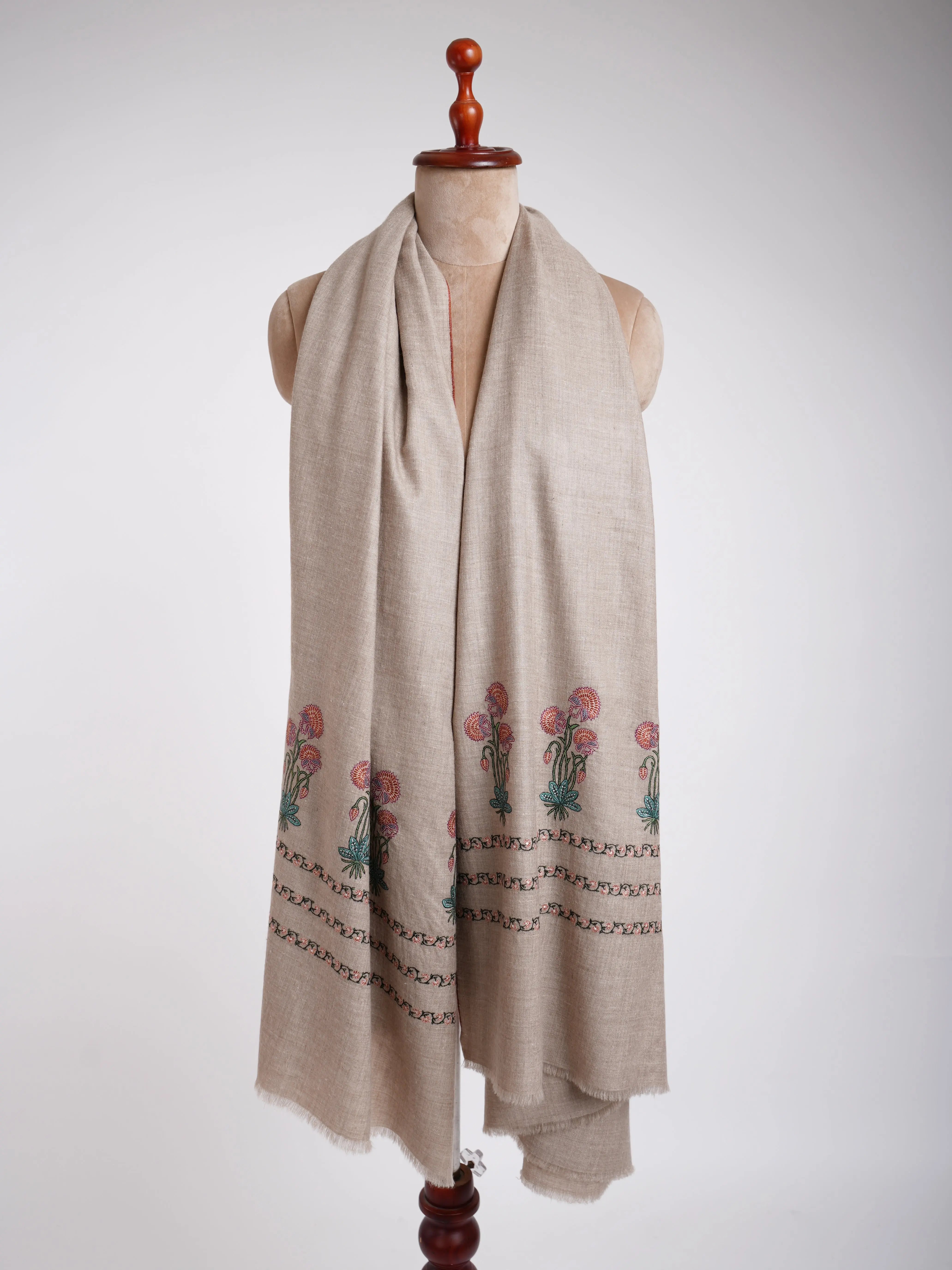Sozni Palla Buti Hand Embroidered Pashmina Shawl Natural Shahkaar