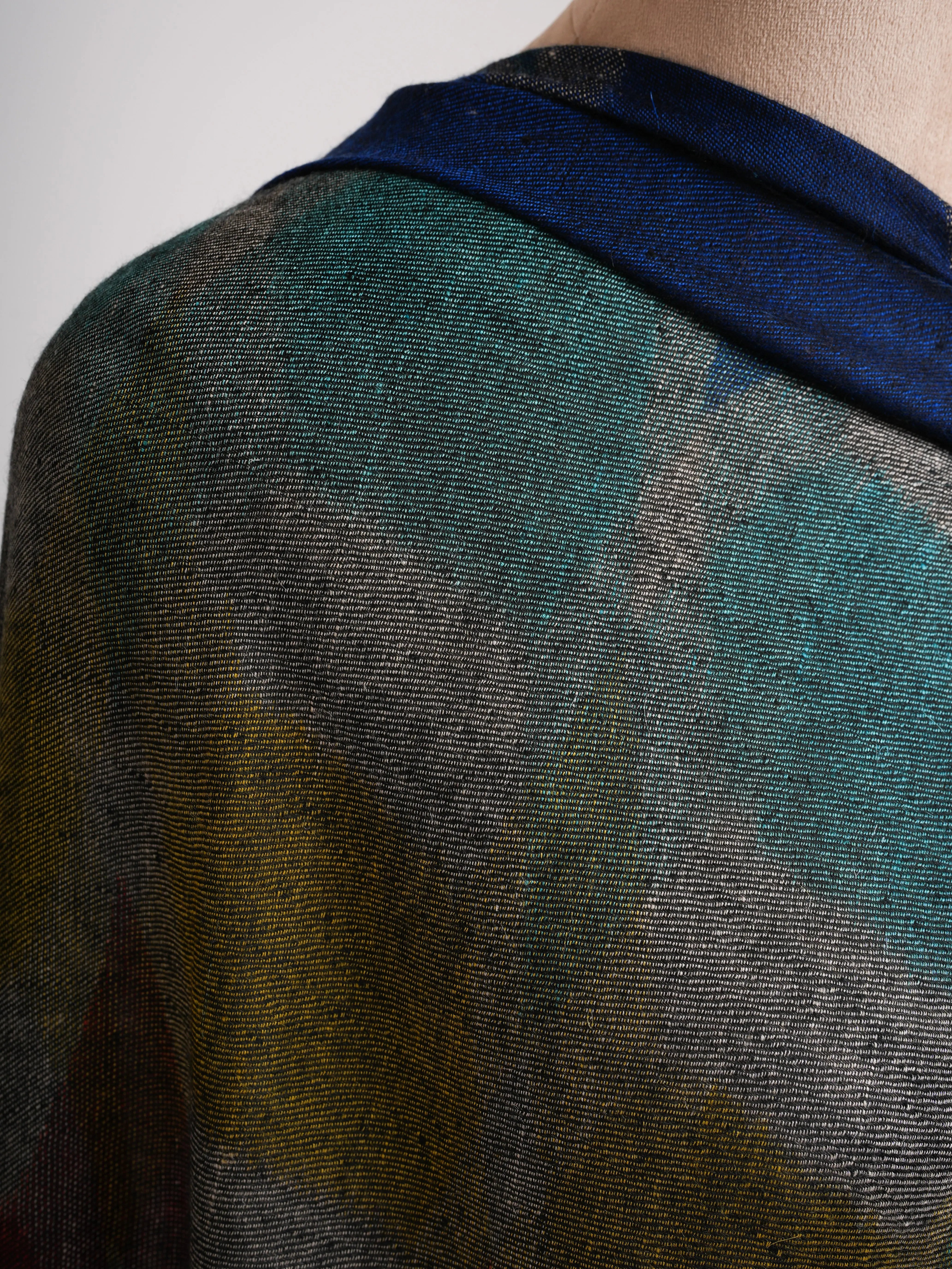 Space Dye Handwoven Stylish Pashmina Shawl Shahkaar