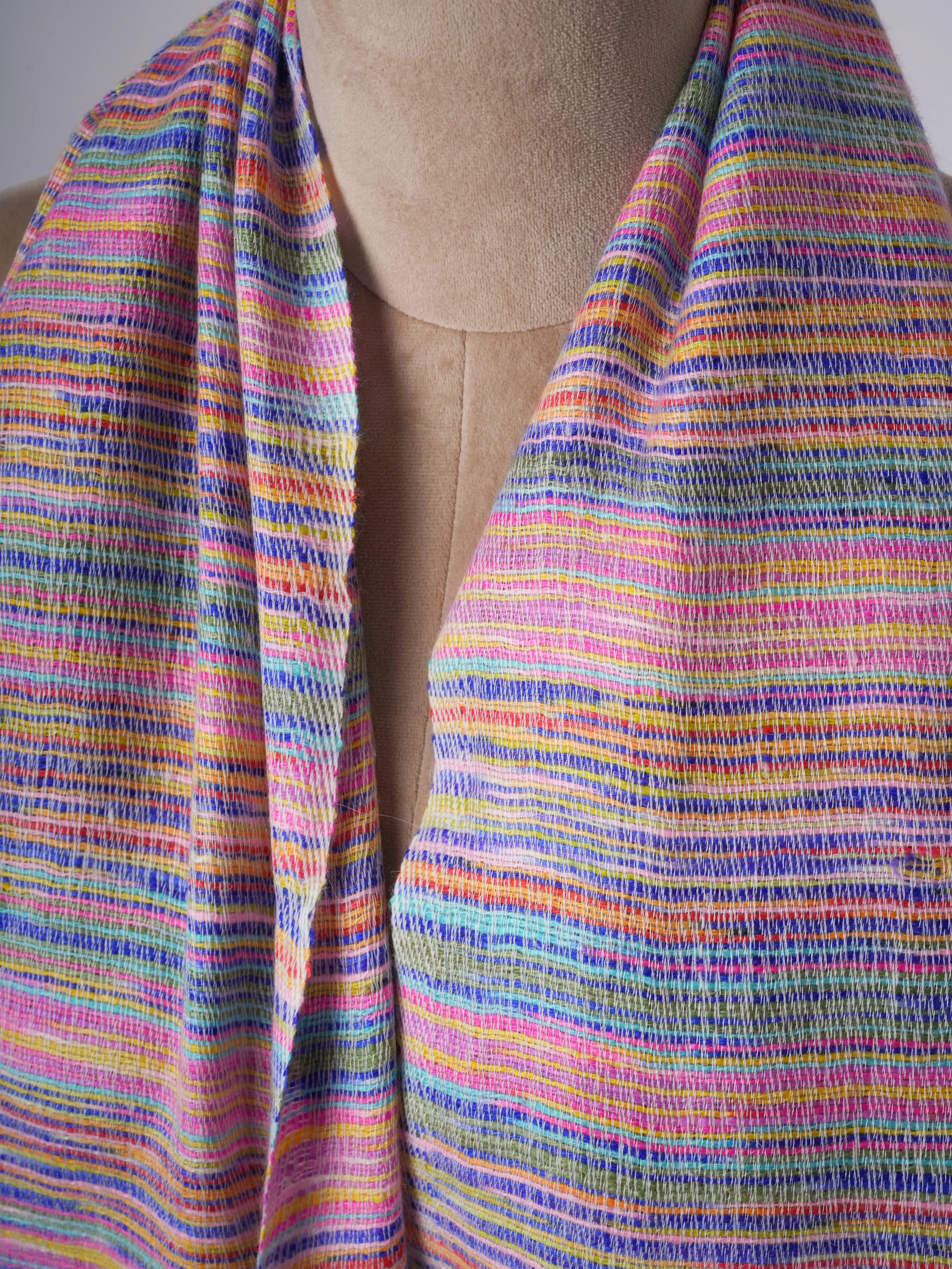 Thick Buttersoft Handloomed Cashmere Scarf – Authentic Warmth Shahkaar