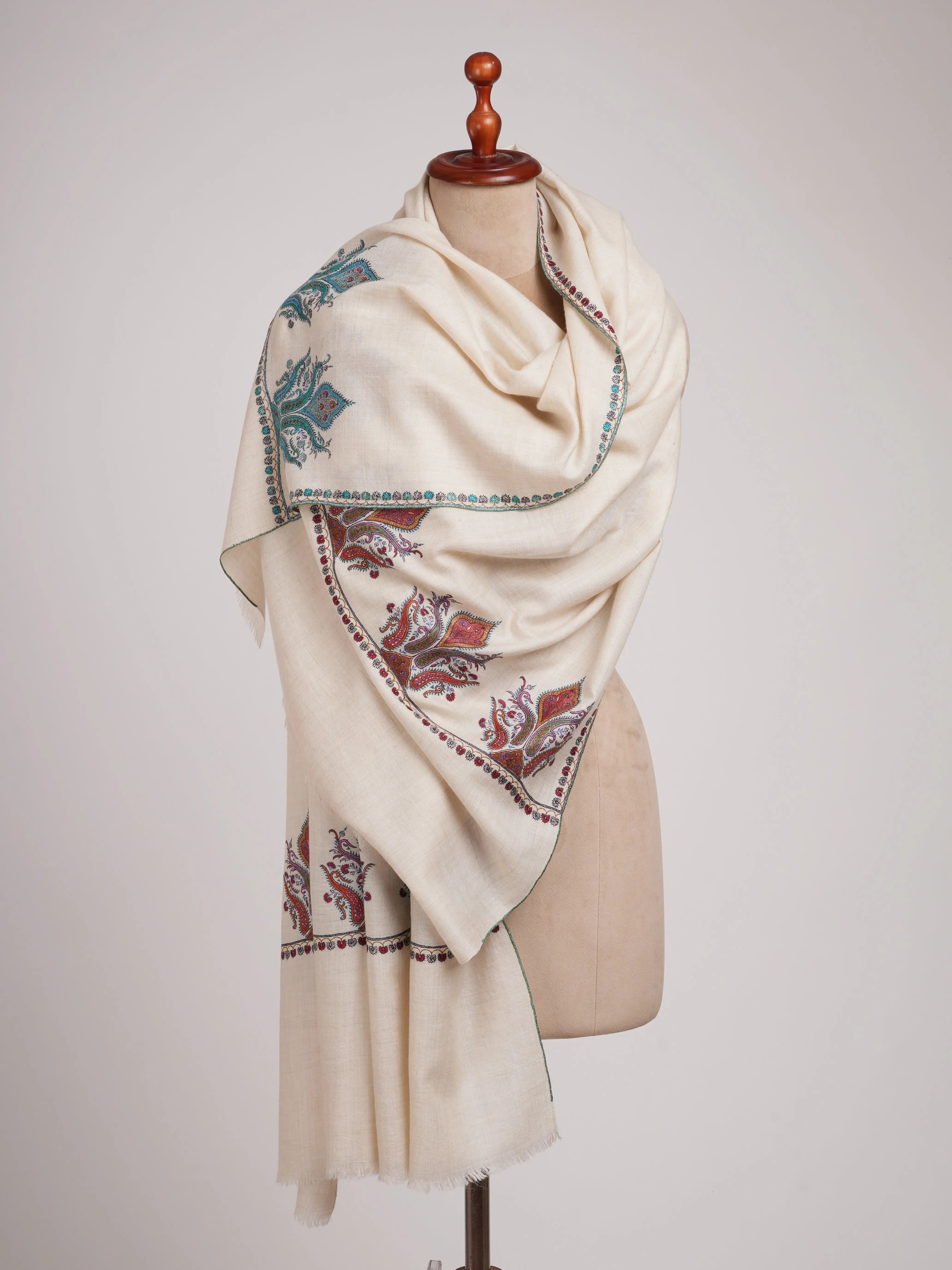 White Aksi Palla Embroidered  Pashmina Shawl Shahkaar