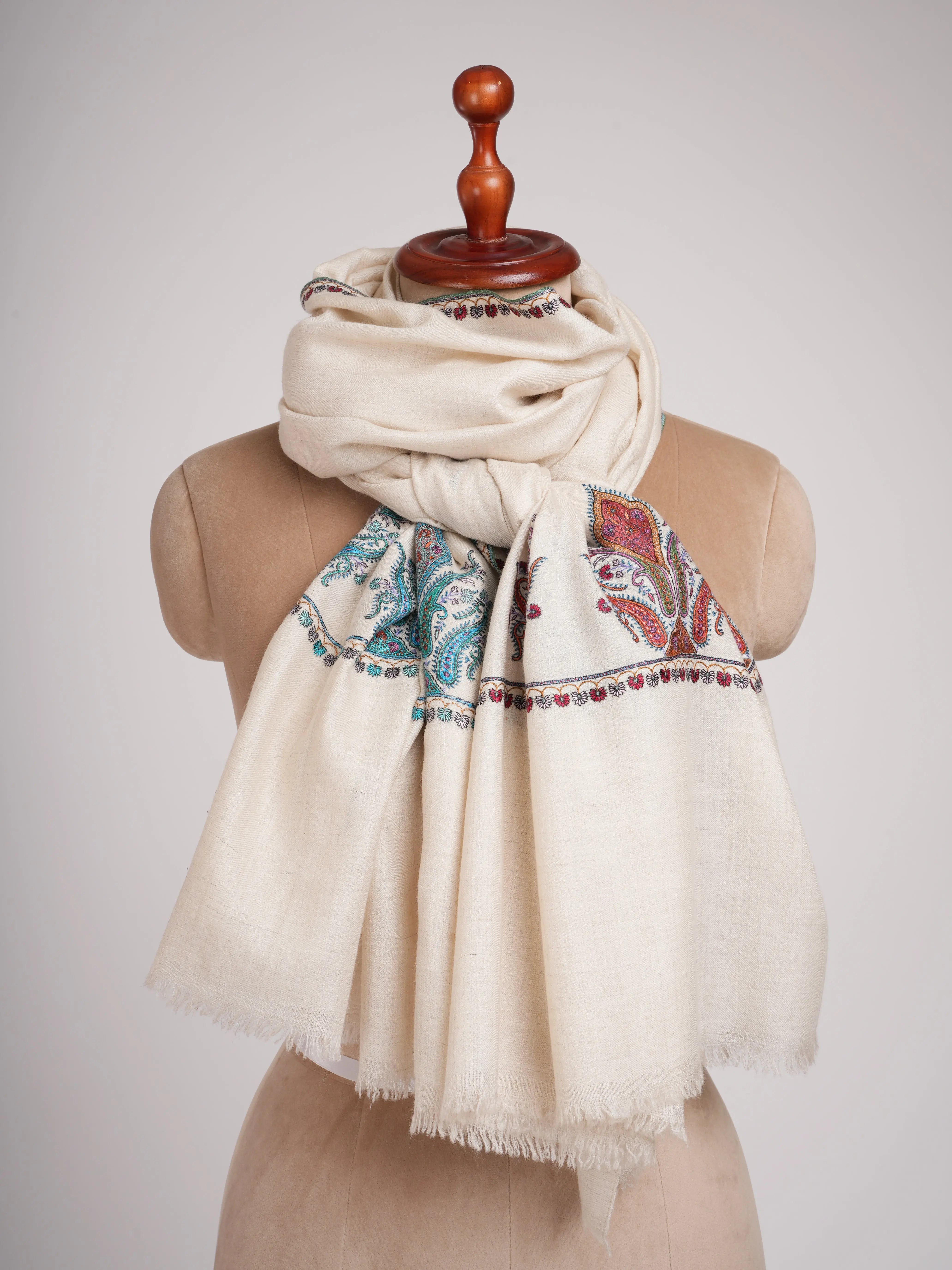 White Aksi Palla Embroidered  Pashmina Shawl Shahkaar