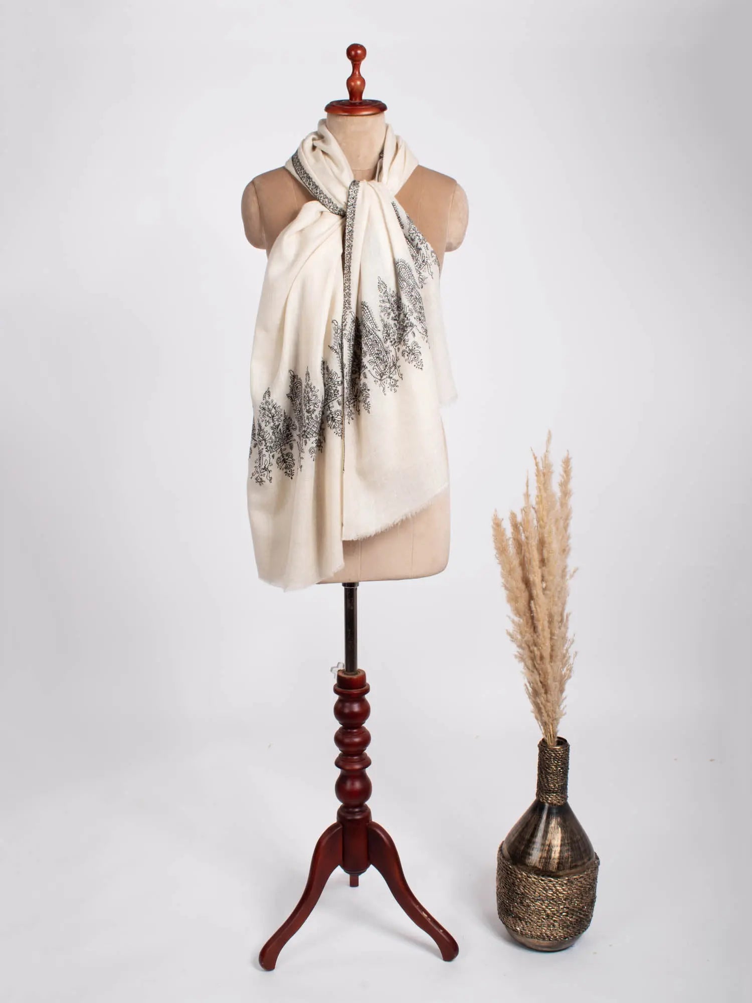 White Cashmere Embroidered Neck Scarf - ANTIOCH Shahkaar