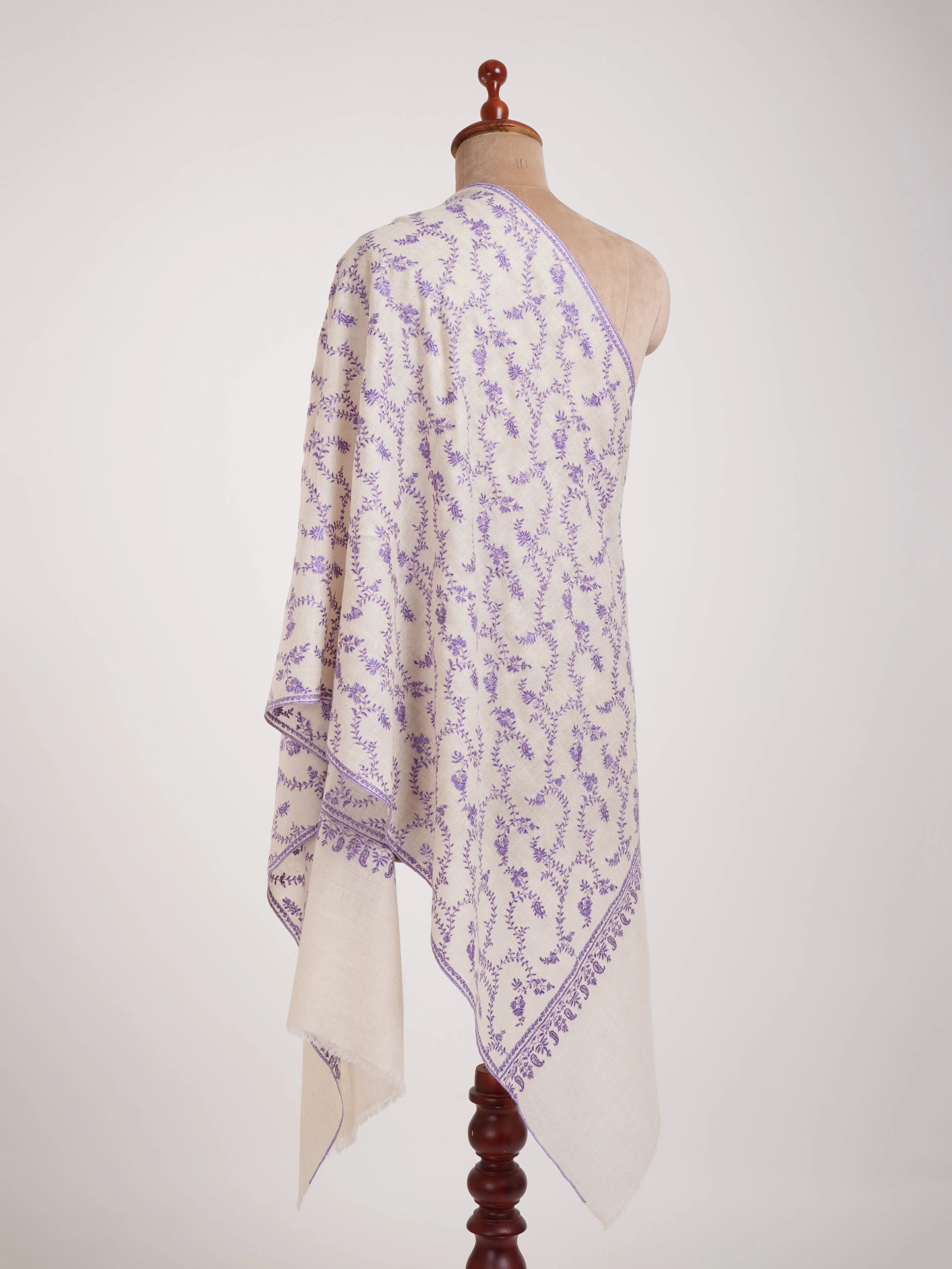 White Indian Warm Cashmere Stole with Sozni Embroidery Shahkaar