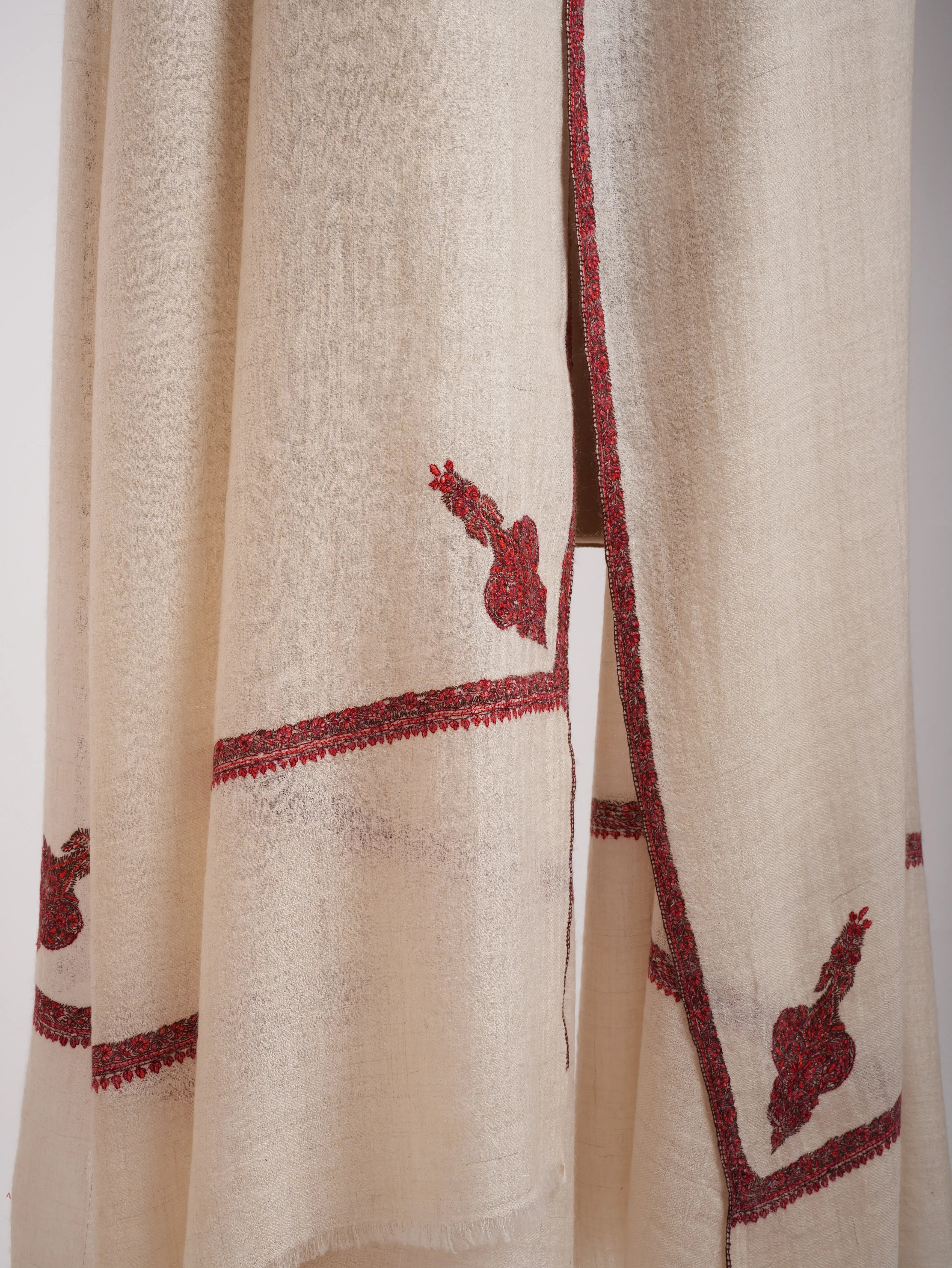 White Sozni Embroidered Kashmiri XL Pashmina Shawl Shahkaar