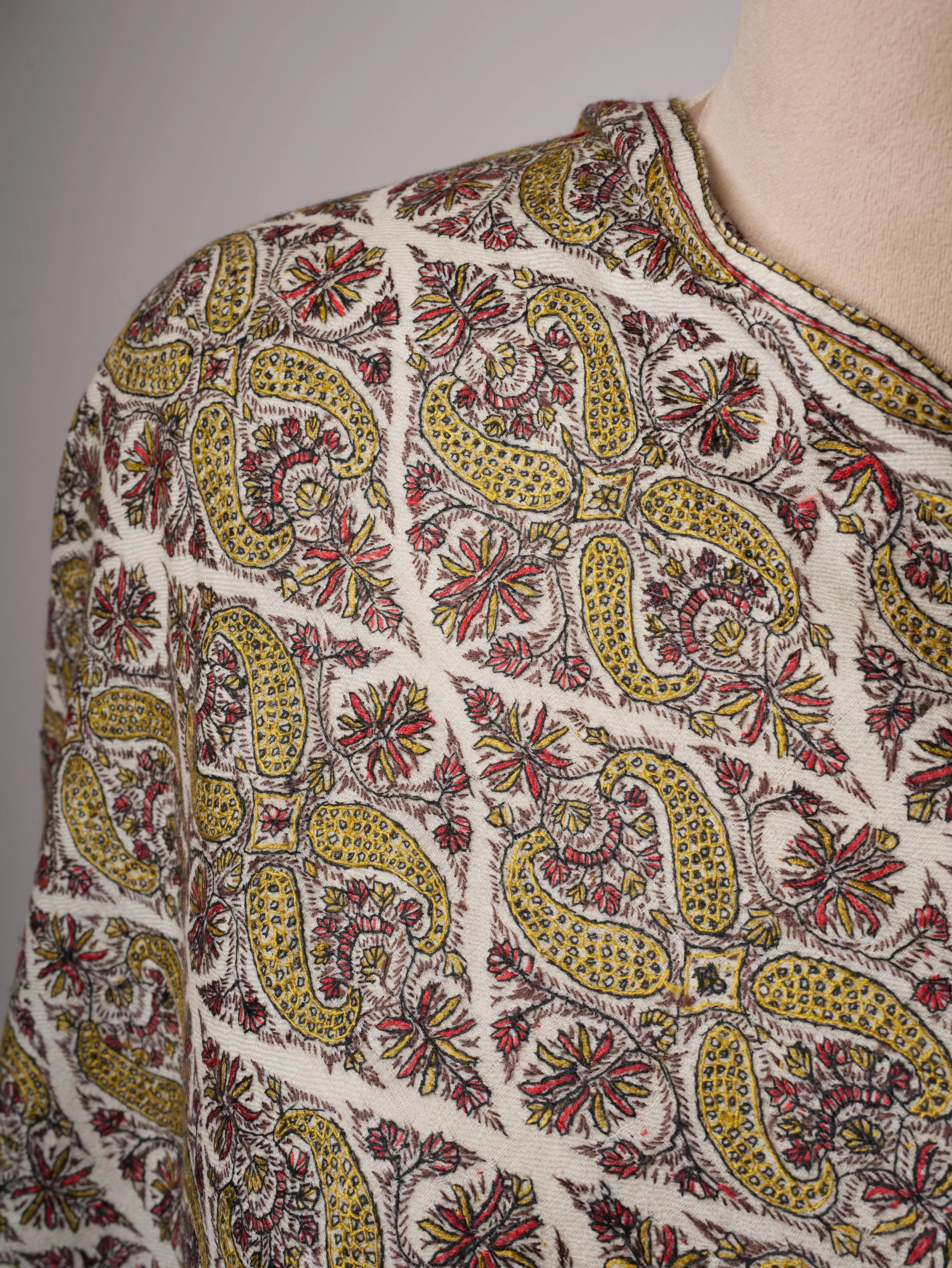 White Woolen Embroidered Shawl Shahkaar