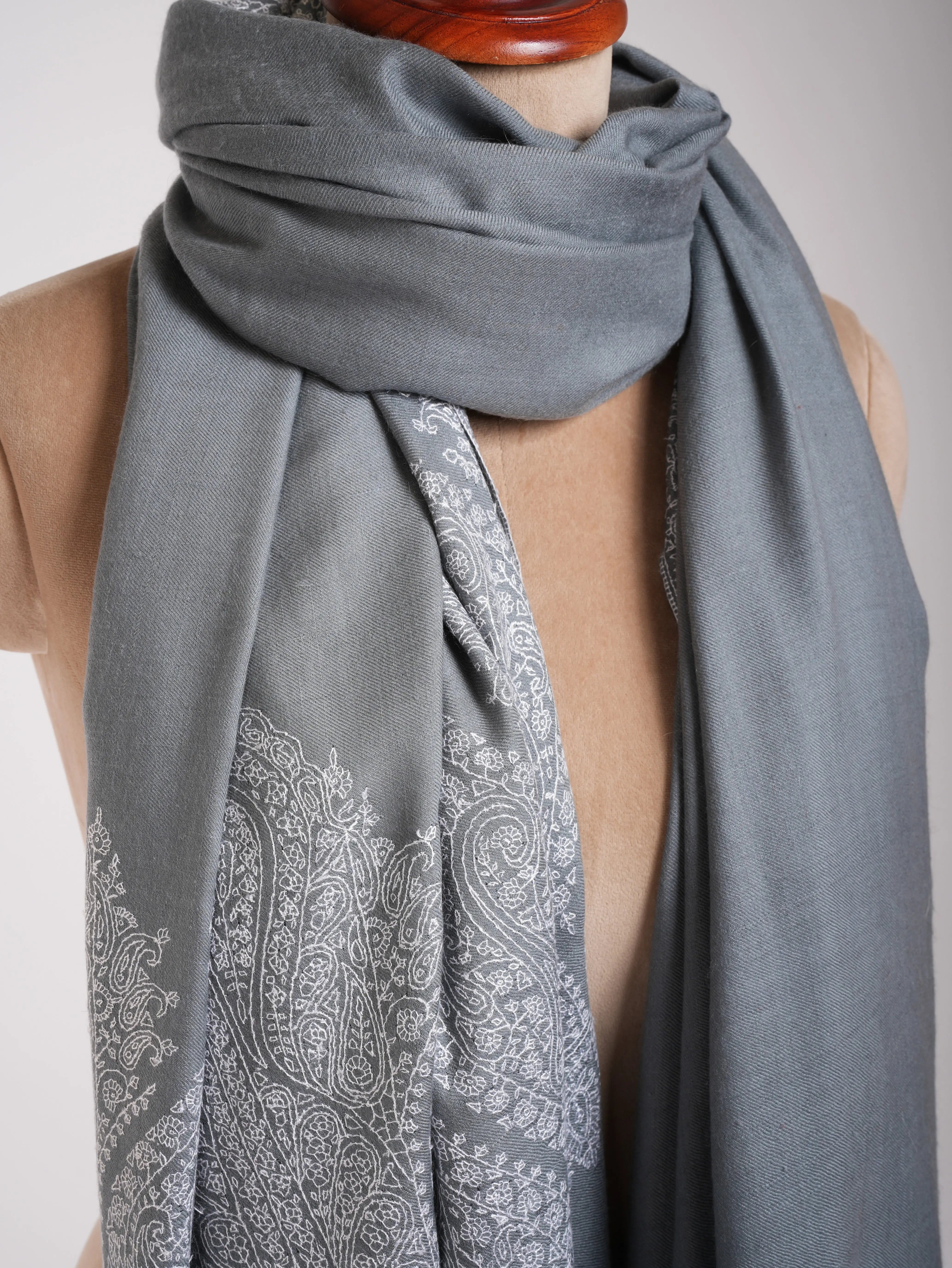 XL Gray Pashmina with White Sozni Embroidery Shawl Shahkaar