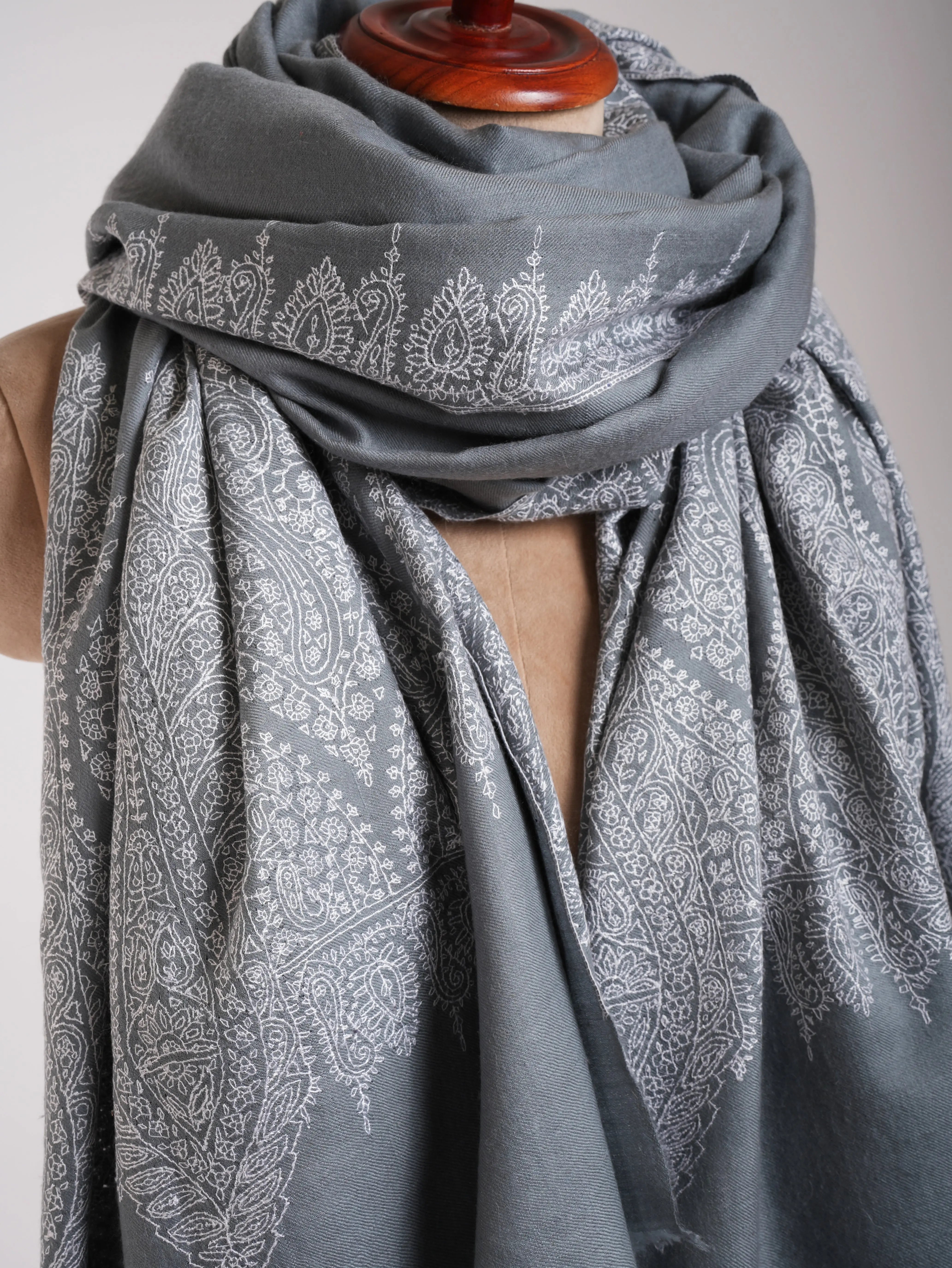 XL Gray Pashmina with White Sozni Embroidery Shawl Shahkaar