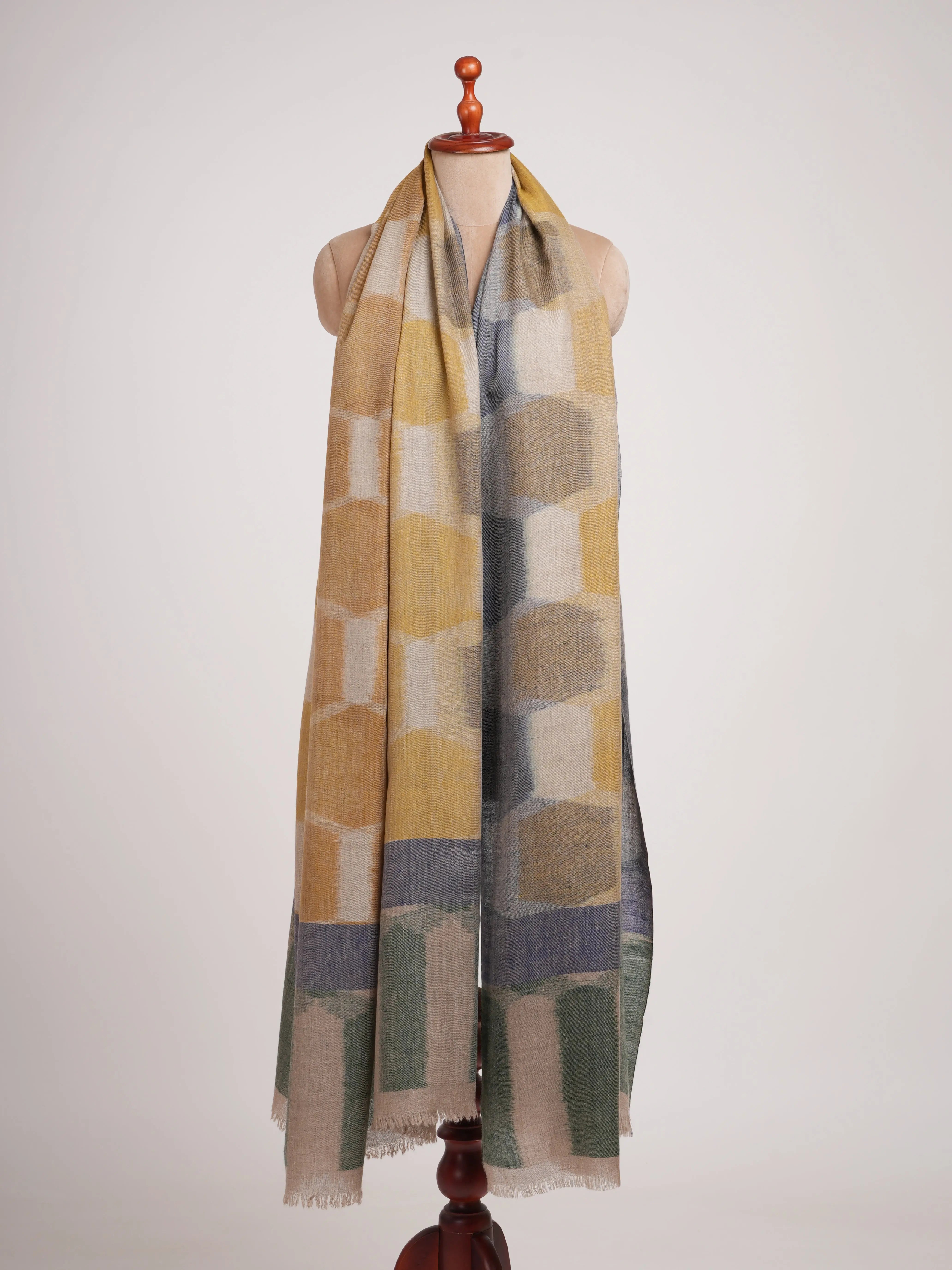XL Modern Handwoven Featherlight Pashmina Shahkaar