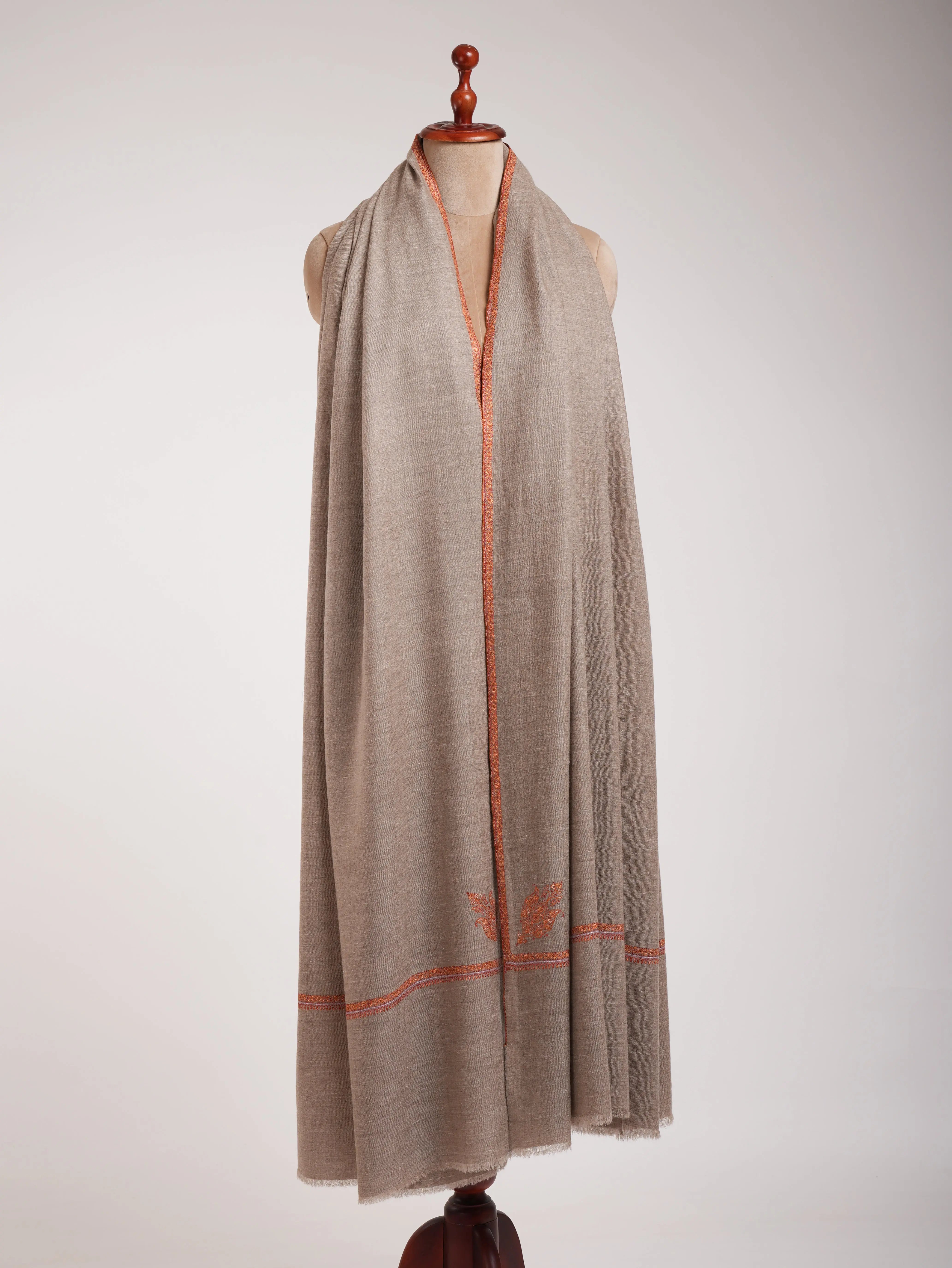 XL Natural Grey Sozni Embroidered Pure Pashmina Shawl Shahkaar