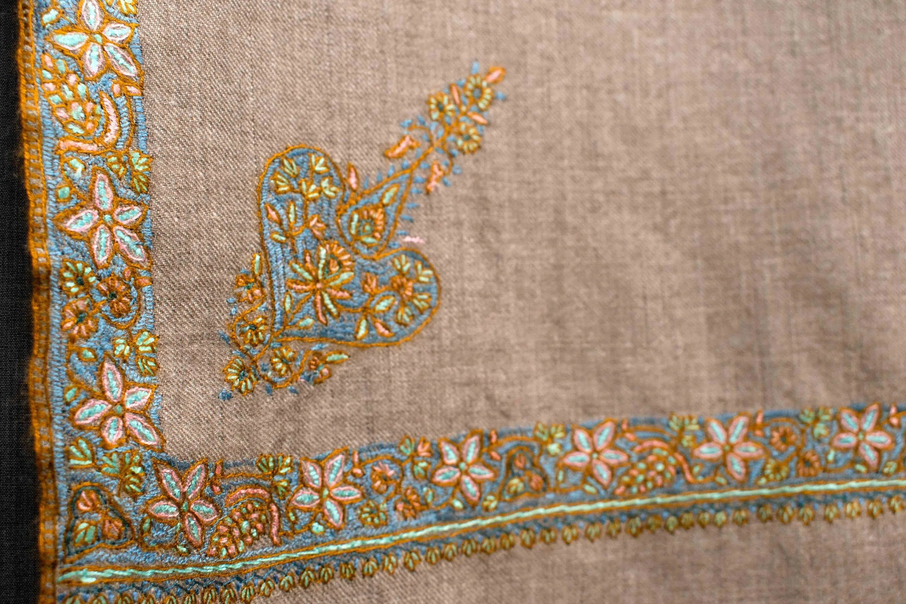 XL Pashmina Embroidered Shawl, Travel Wrap, Handwoven, Hand Embroidery, Pure Pashmina, 54x108" Shahkaar